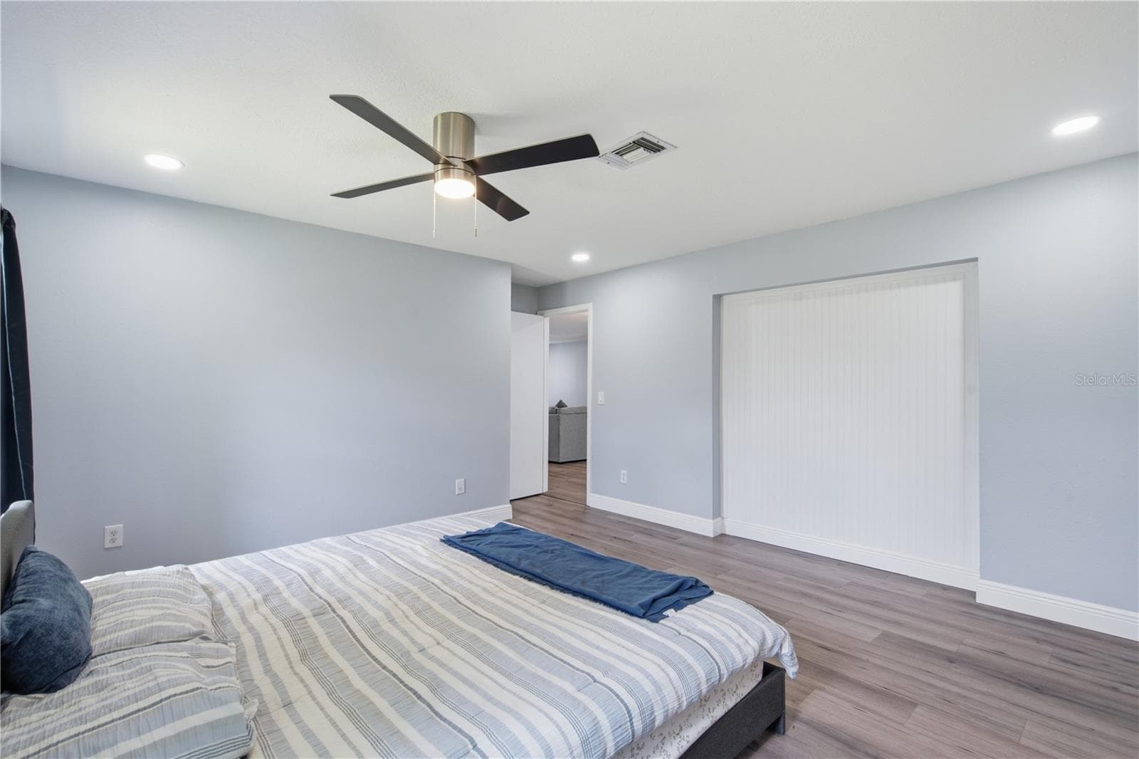 1811 FOREST DRIVE — photo 17 of 37