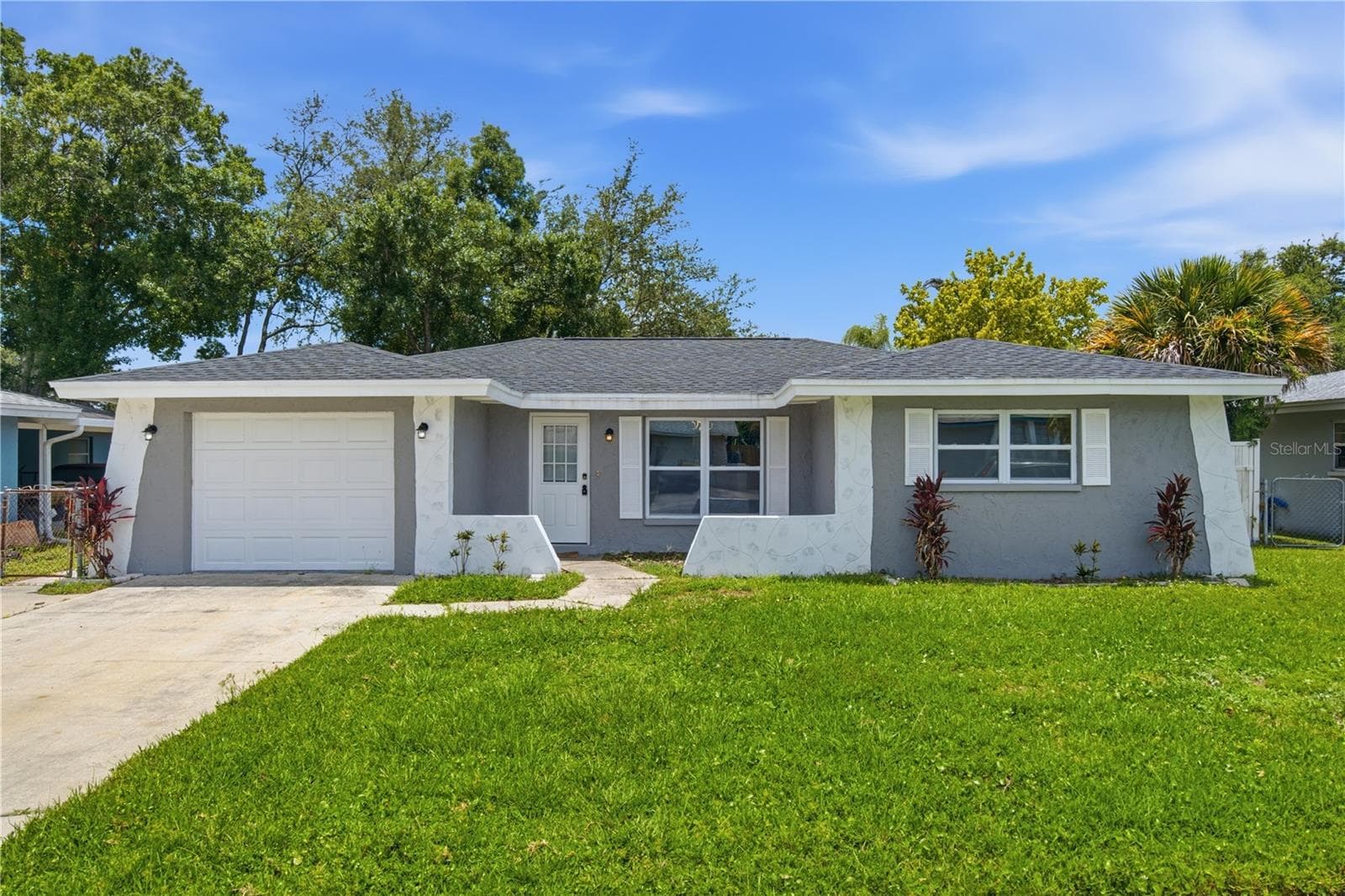 1811 FOREST DRIVE