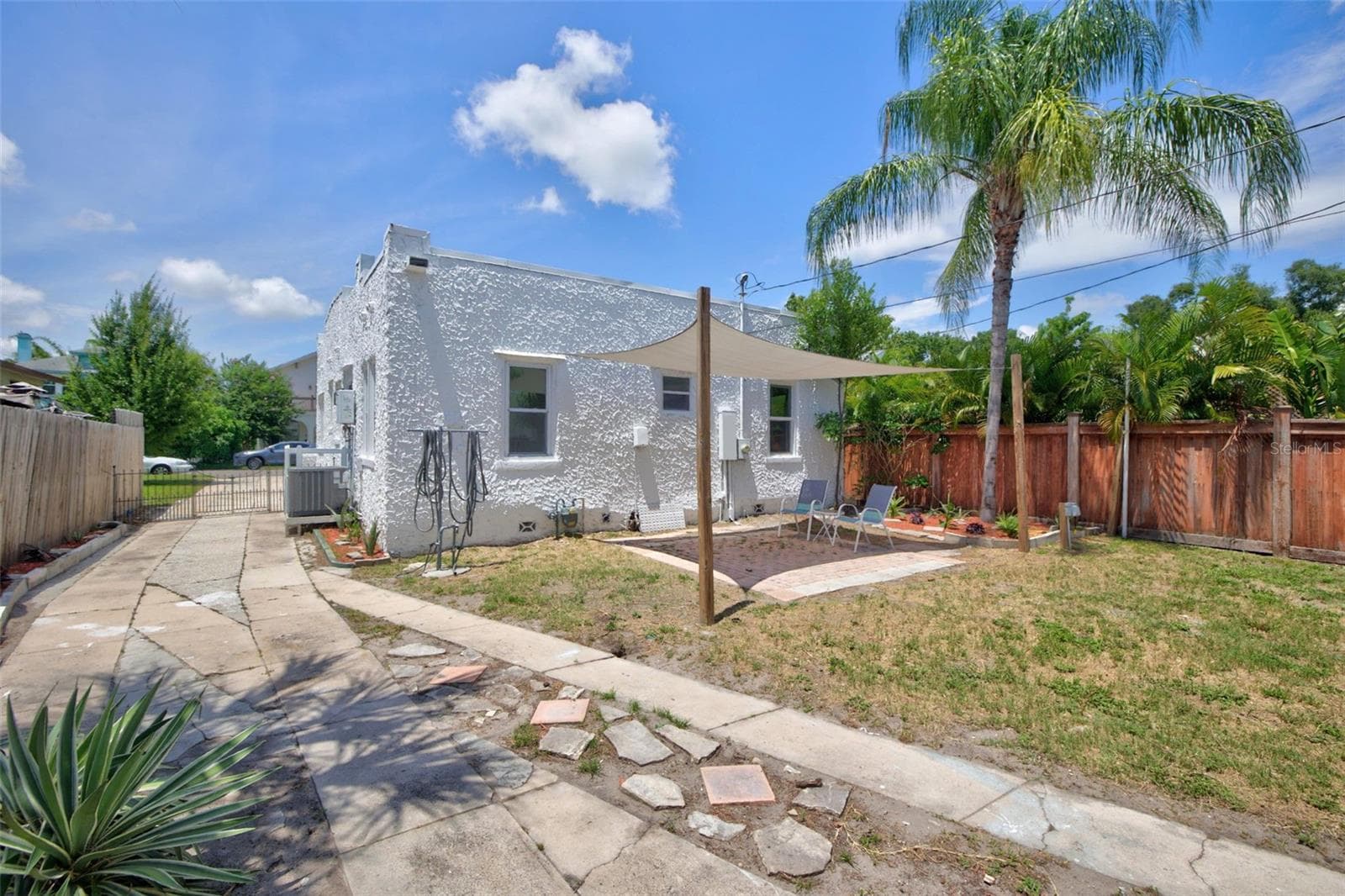 2326 4TH AVENUE — photo 3 of 27