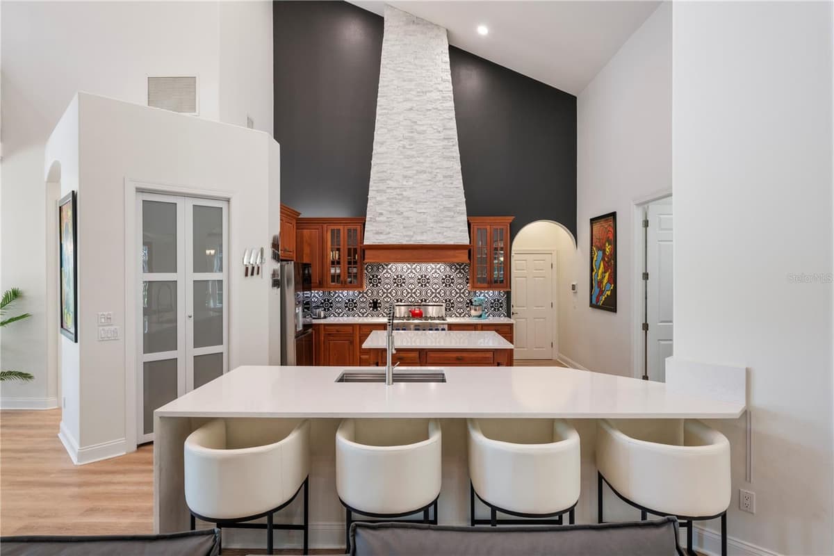 6241 BLAKEFORD DRIVE — photo 12 of 57
