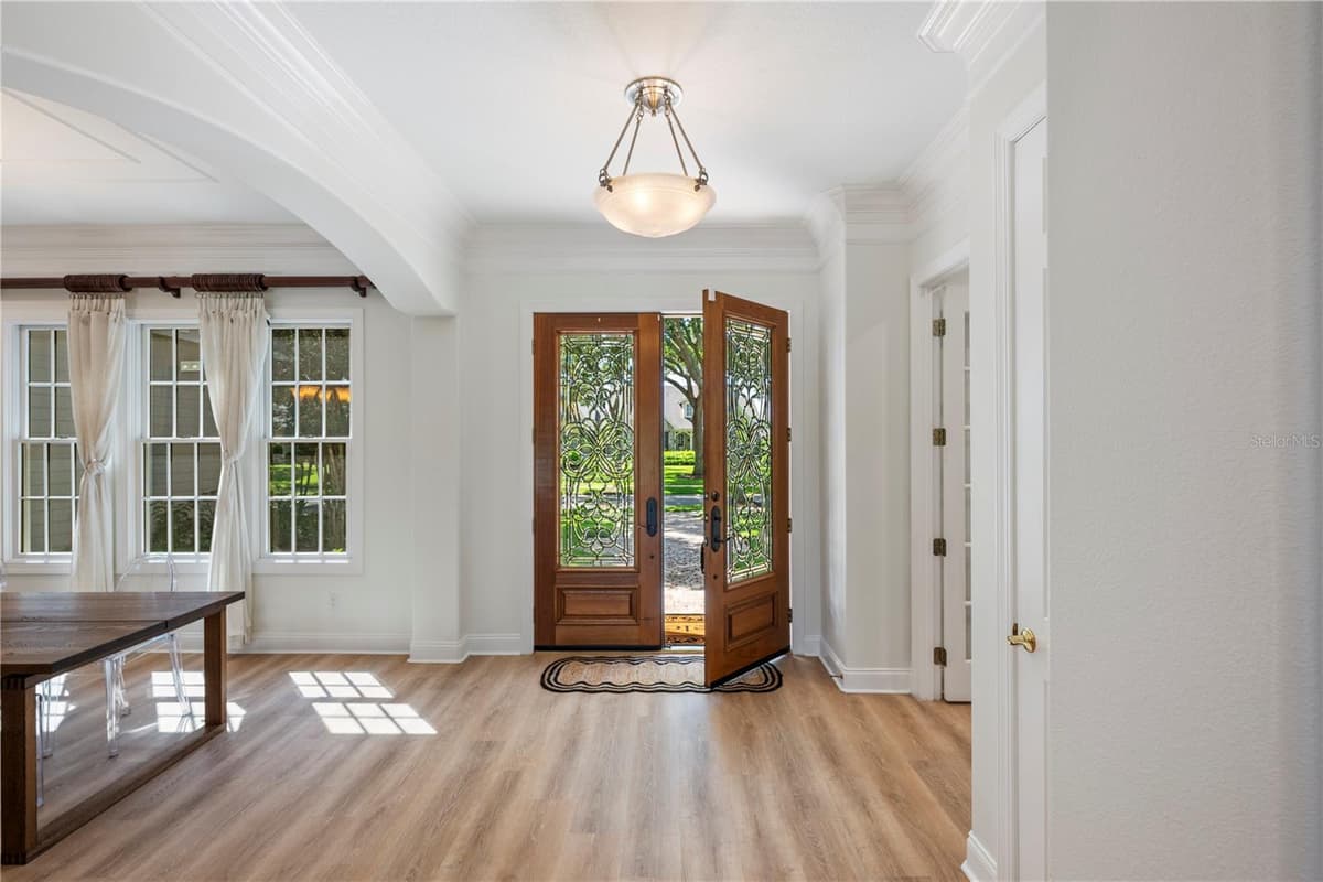 6241 BLAKEFORD DRIVE — photo 4 of 57