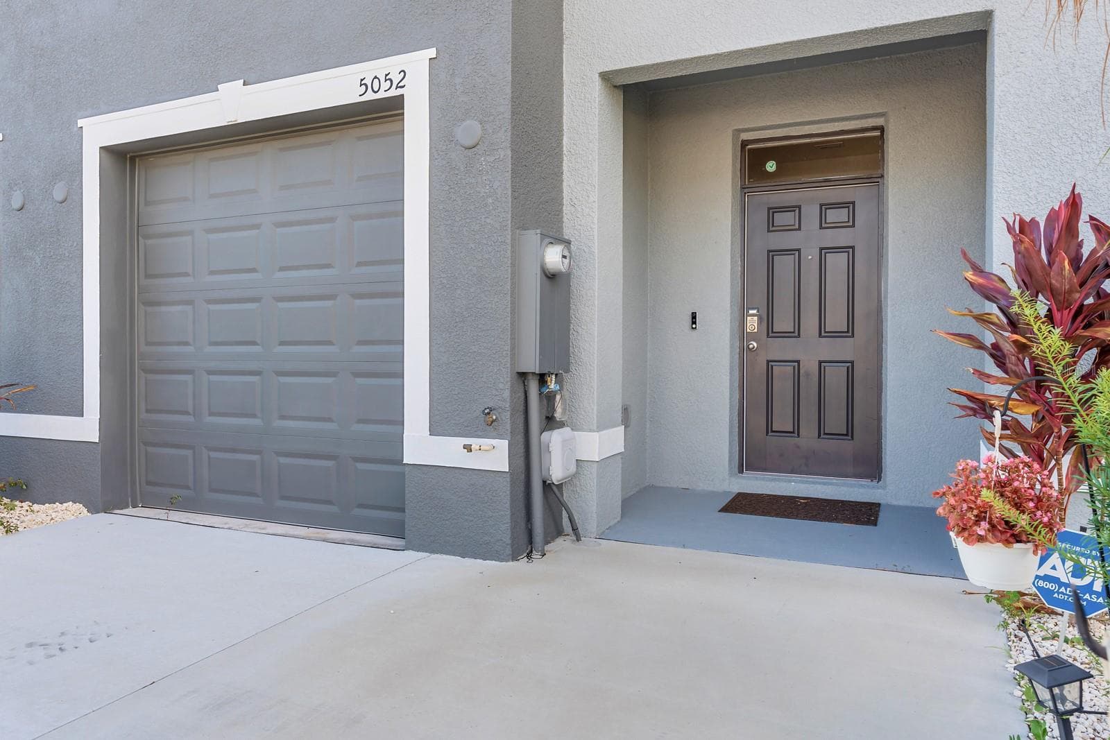 5052 CAPTAIN DAVIS DRIVE — photo 39 of 40