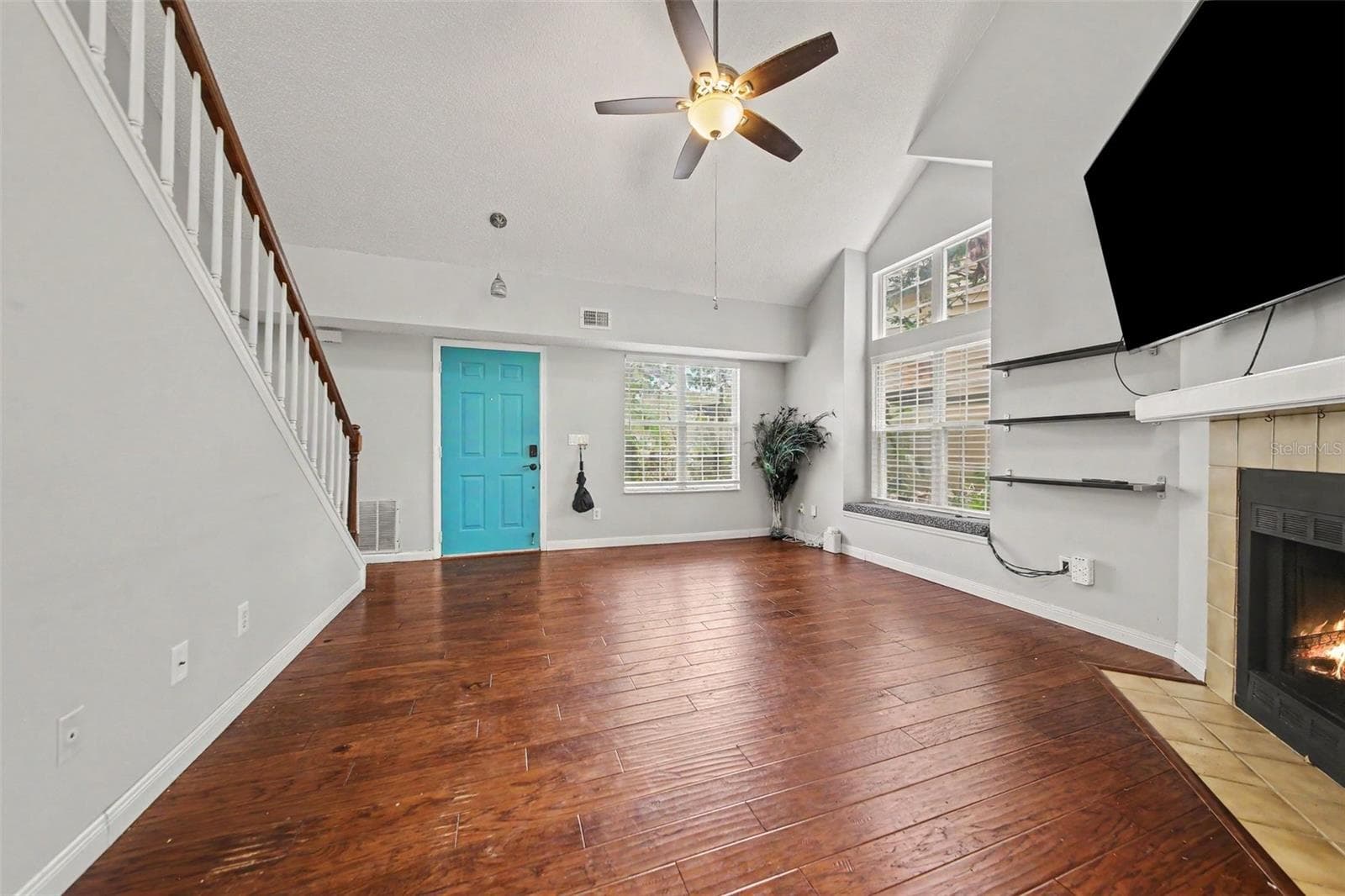 2758 WAYMEYER DR — photo 12 of 26