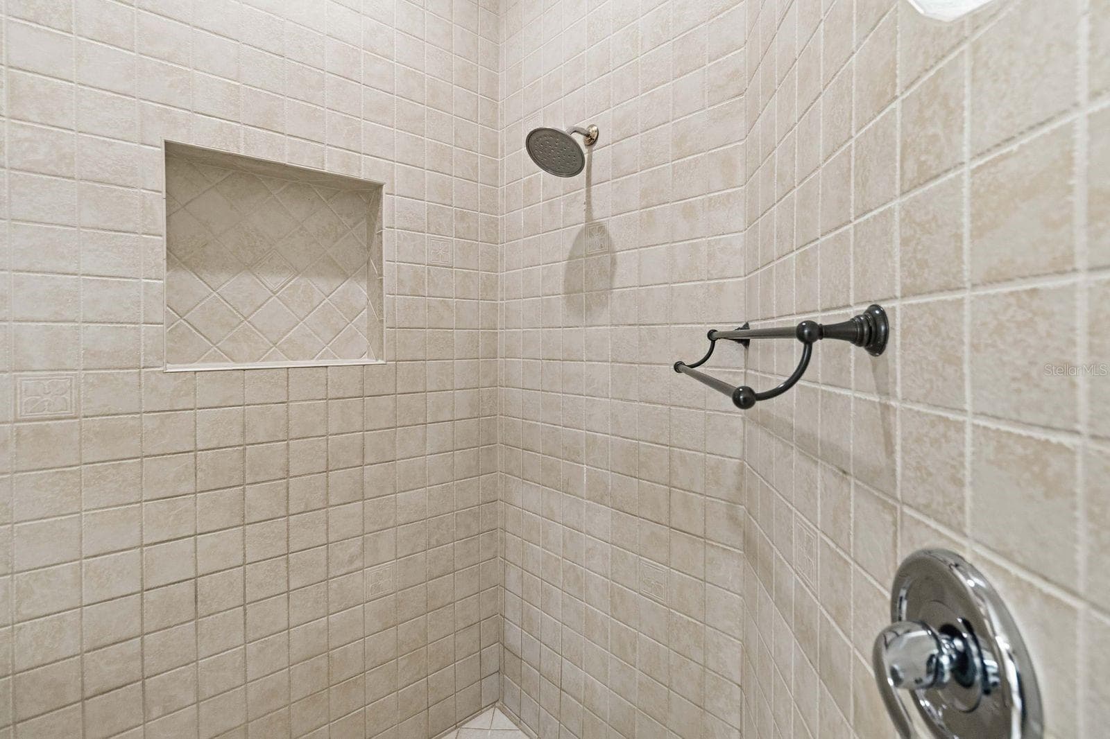 8310 TIVOLI DRIVE — photo 33 of 82