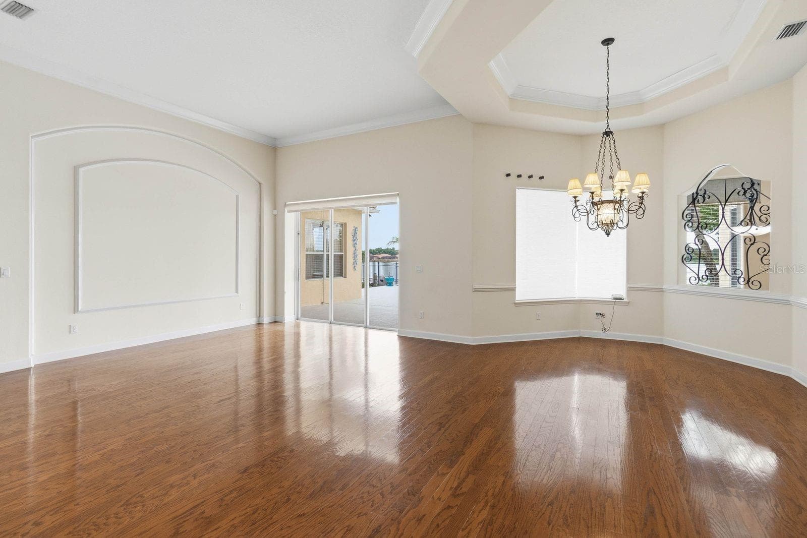 8310 TIVOLI DRIVE — photo 12 of 82