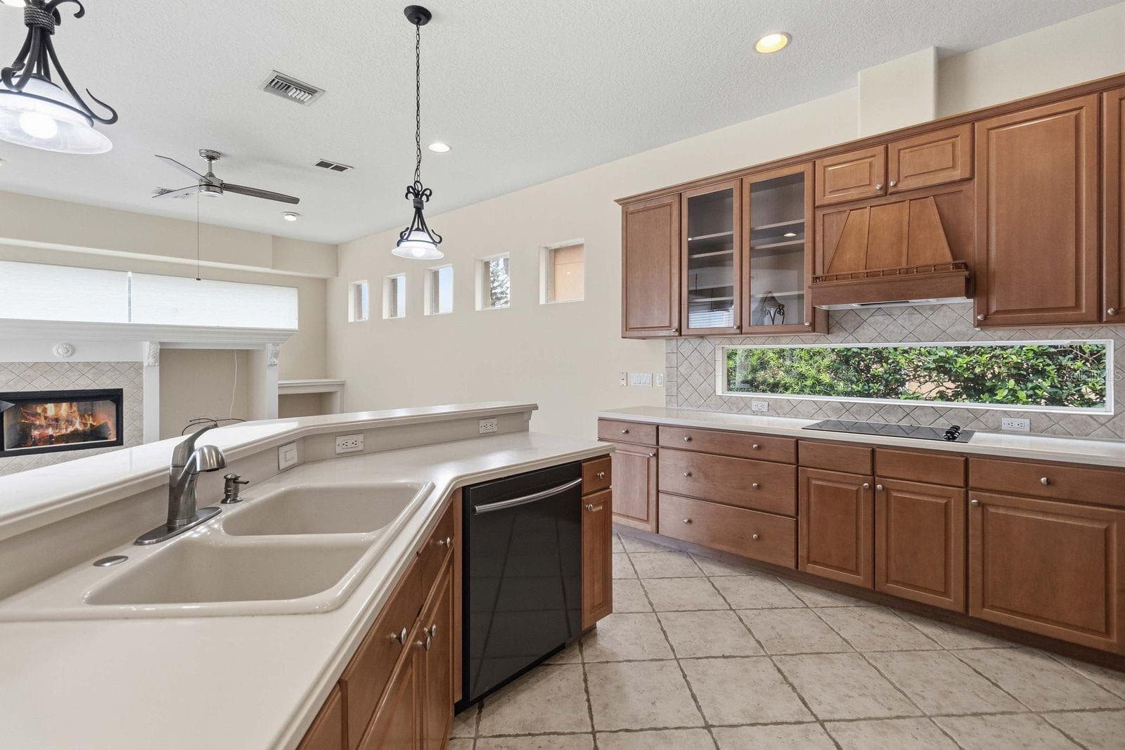 8310 TIVOLI DRIVE — photo 23 of 82