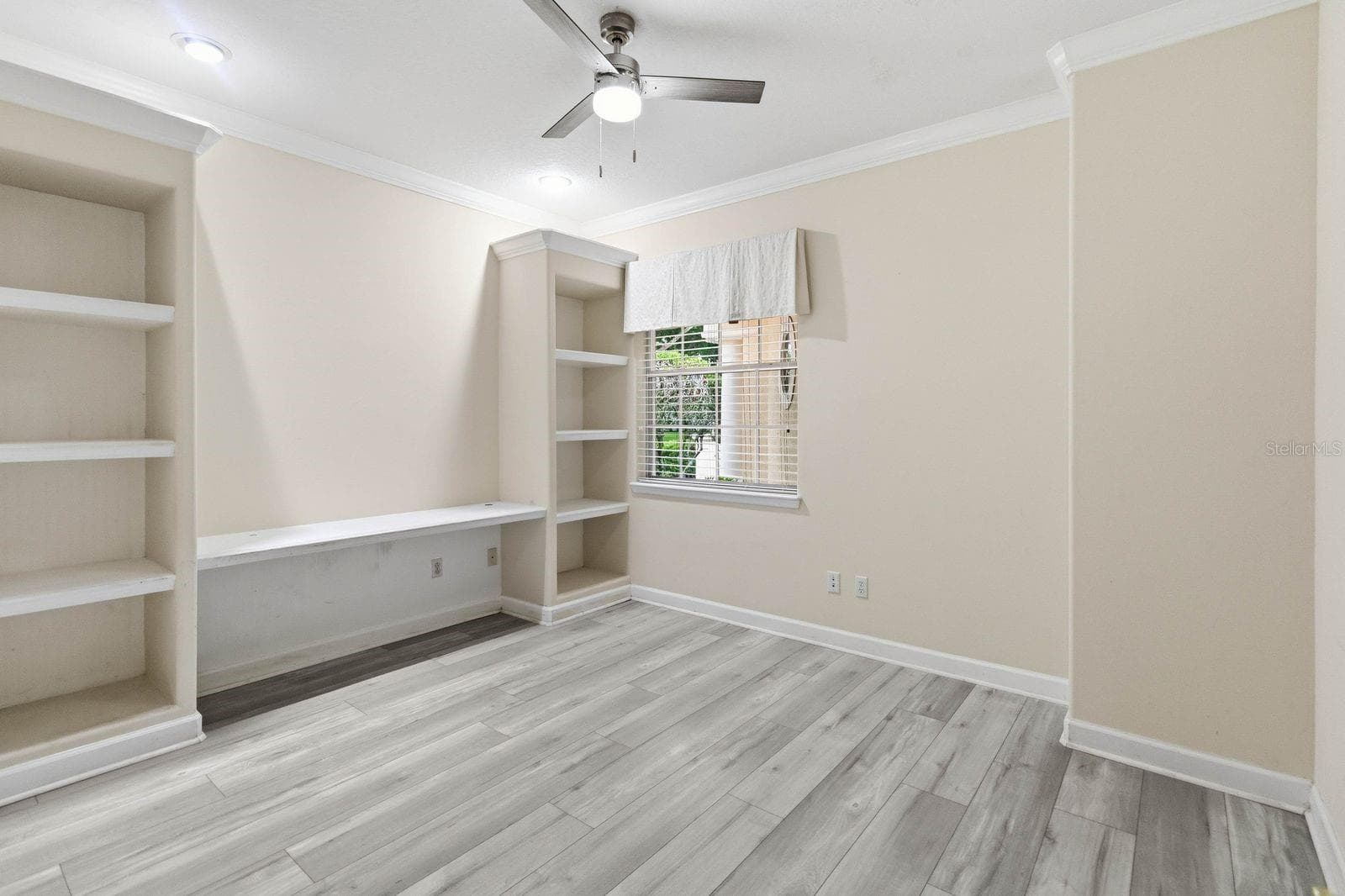 8310 TIVOLI DRIVE — photo 37 of 82