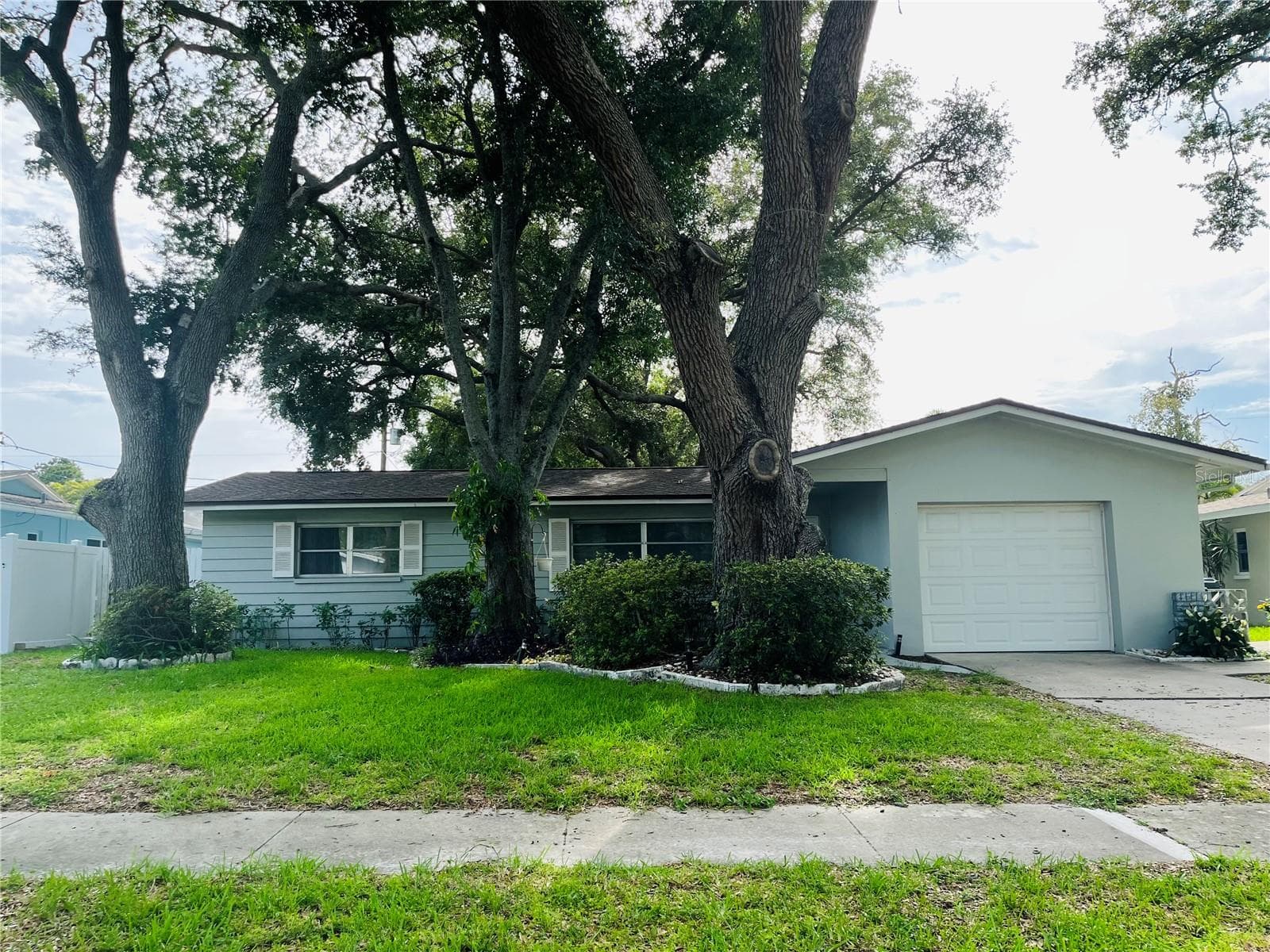 528 LAKE DRIVE — photo 17 of 17
