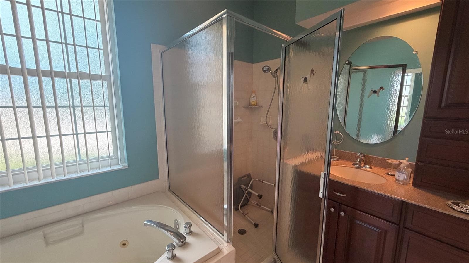 2496 NEWHAVEN STREET — photo 16 of 40