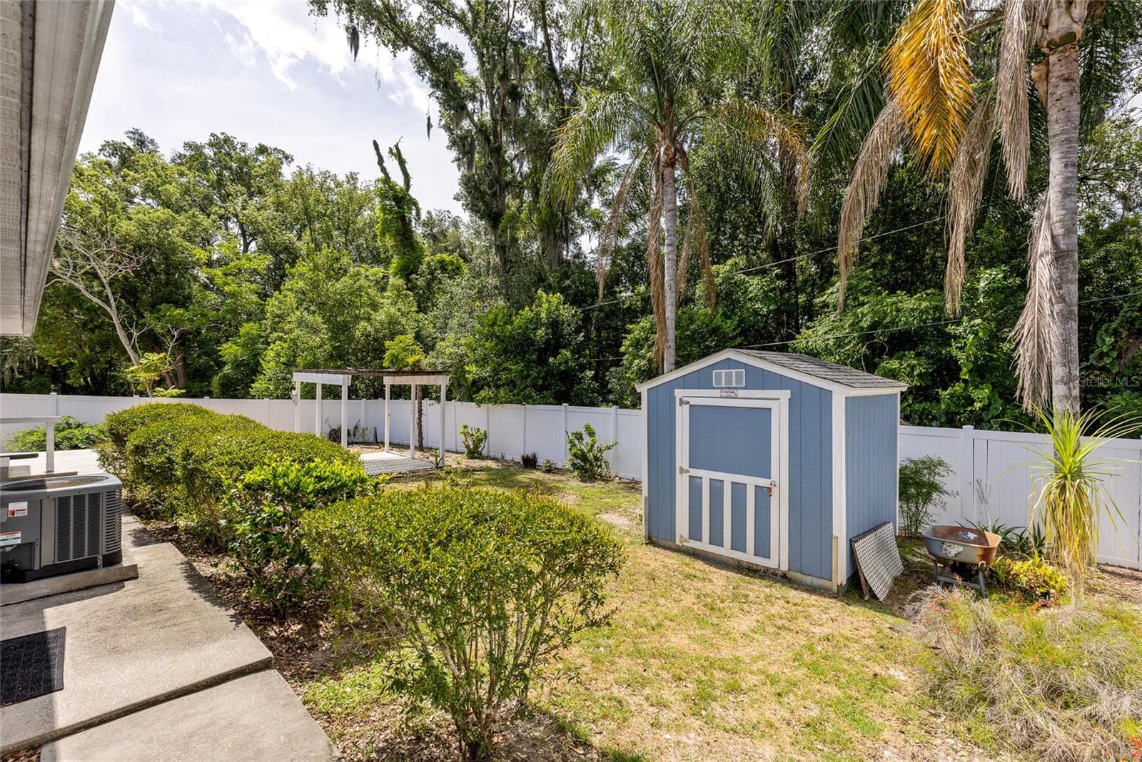 155 LAKE MARY AVENUE — photo 31 of 52