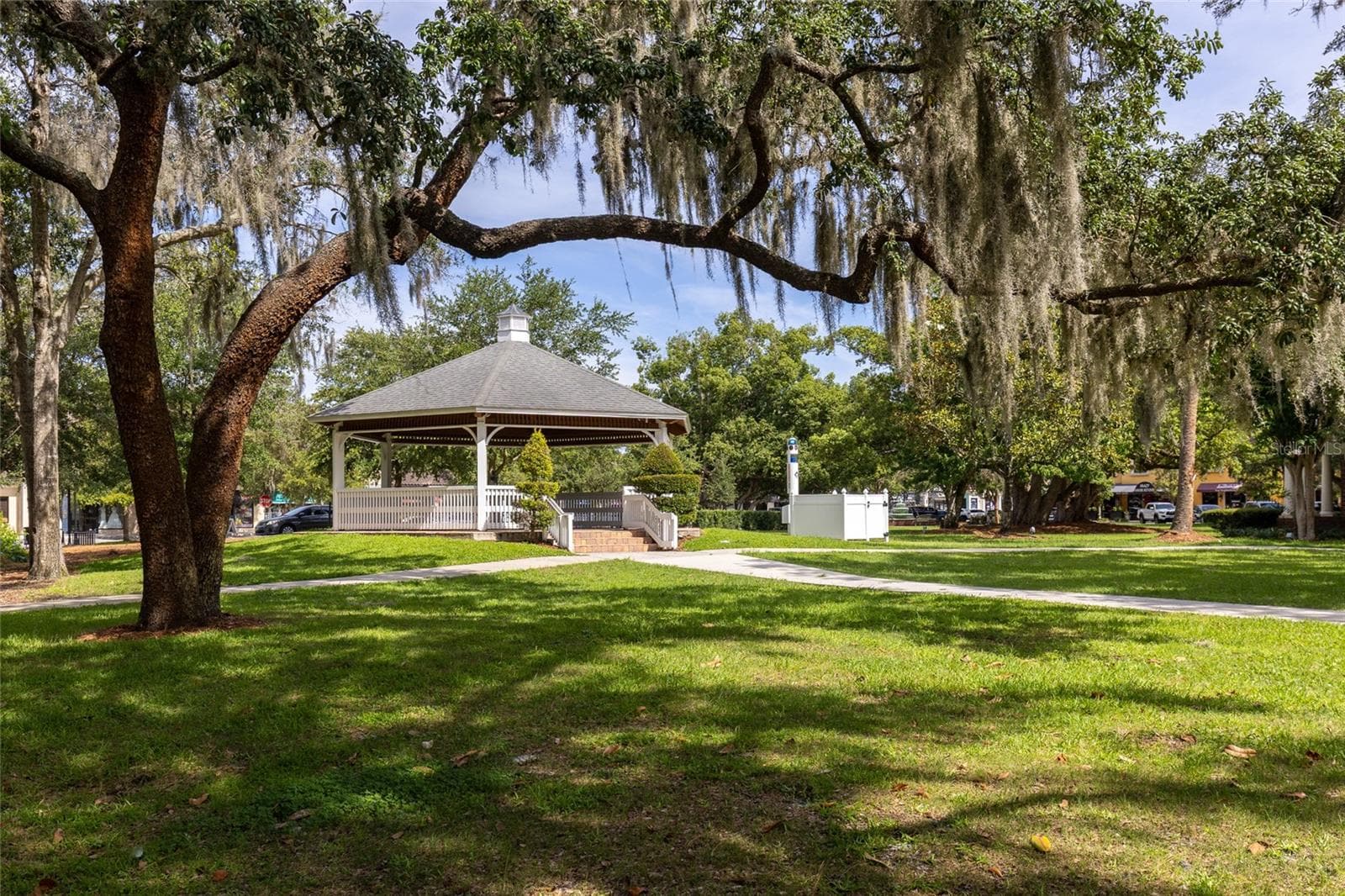 155 LAKE MARY AVENUE — photo 47 of 52