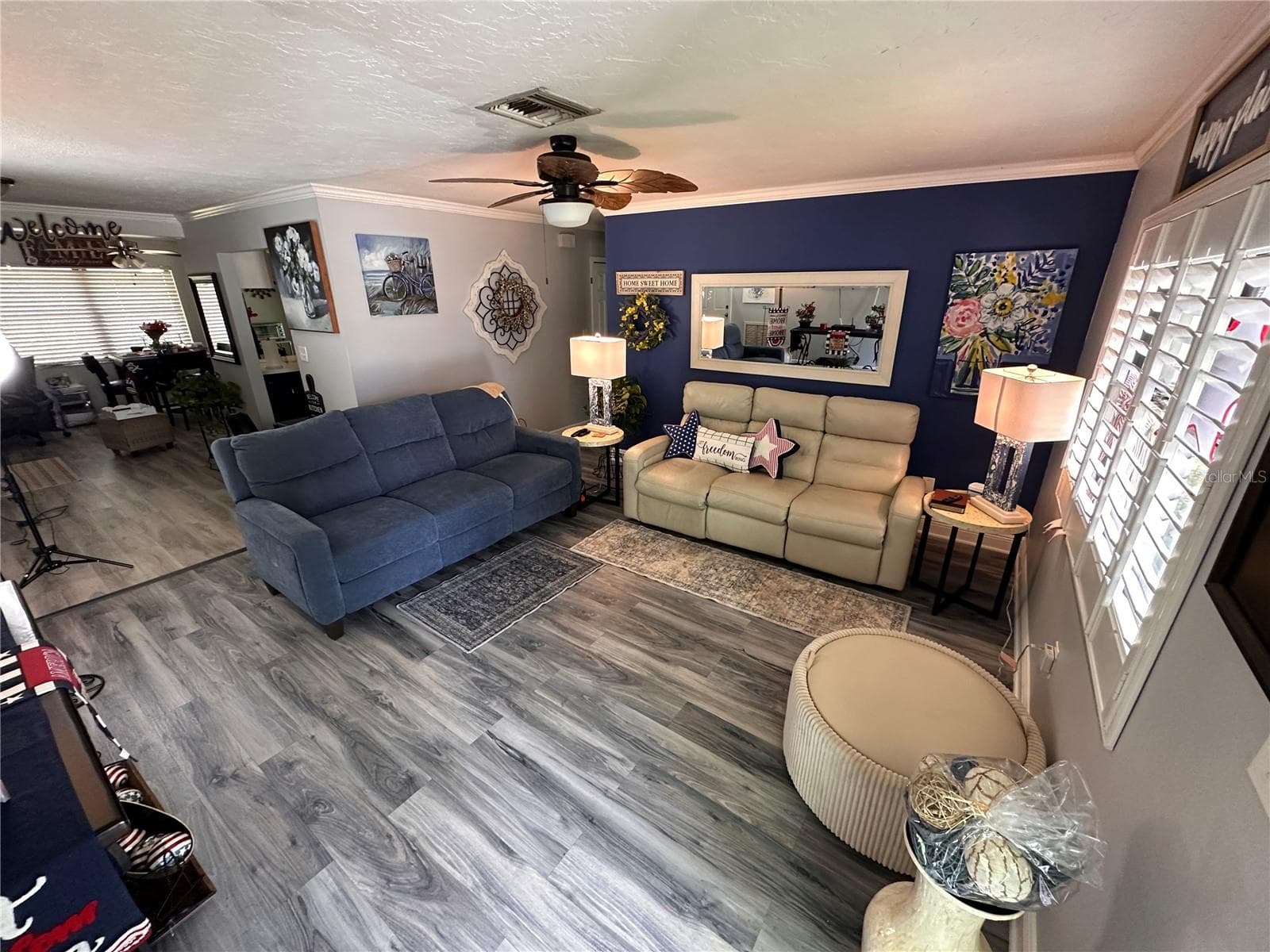 9470 JOEL DRIVE — photo 2 of 33