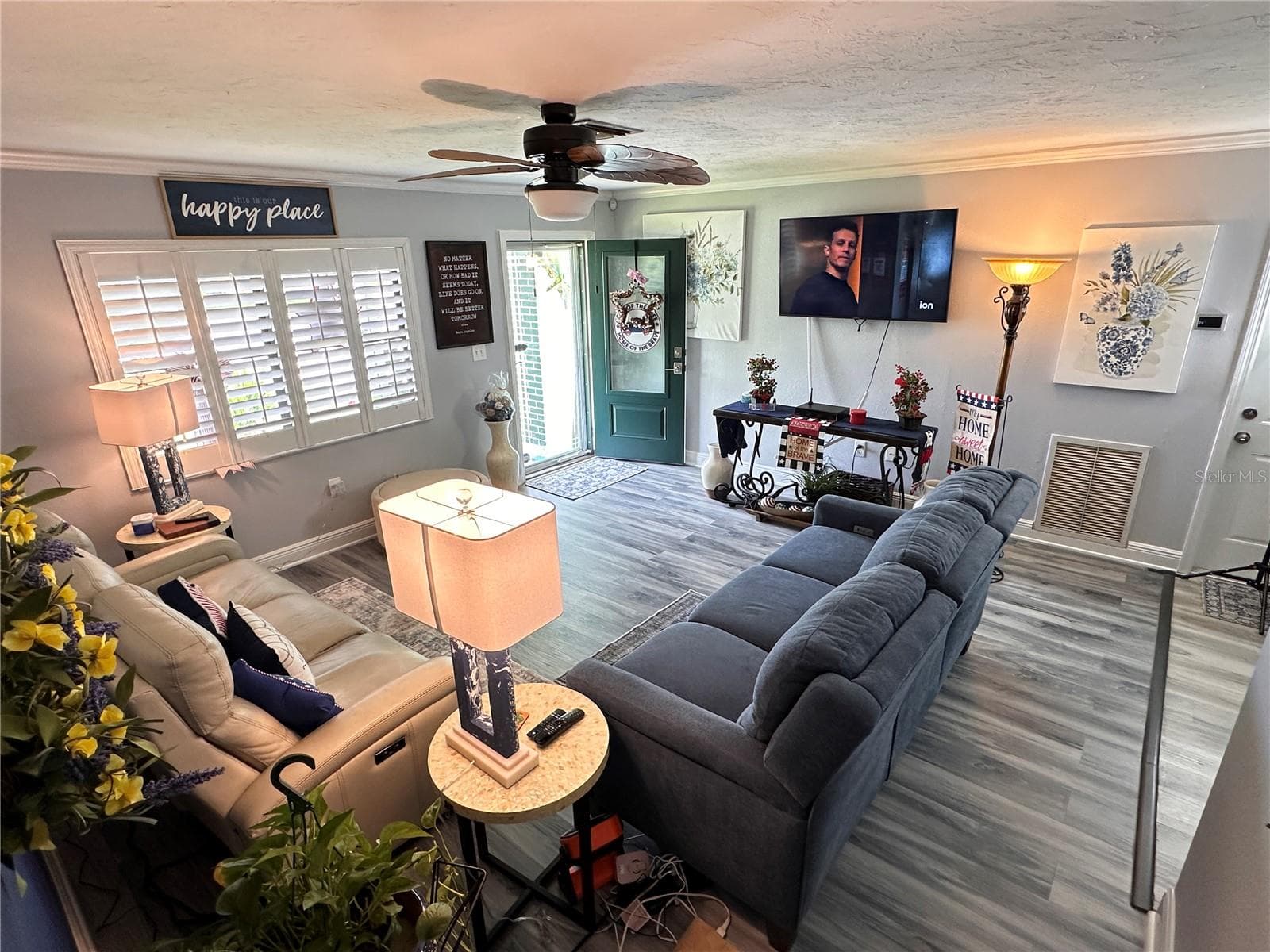 9470 JOEL DRIVE — photo 3 of 33