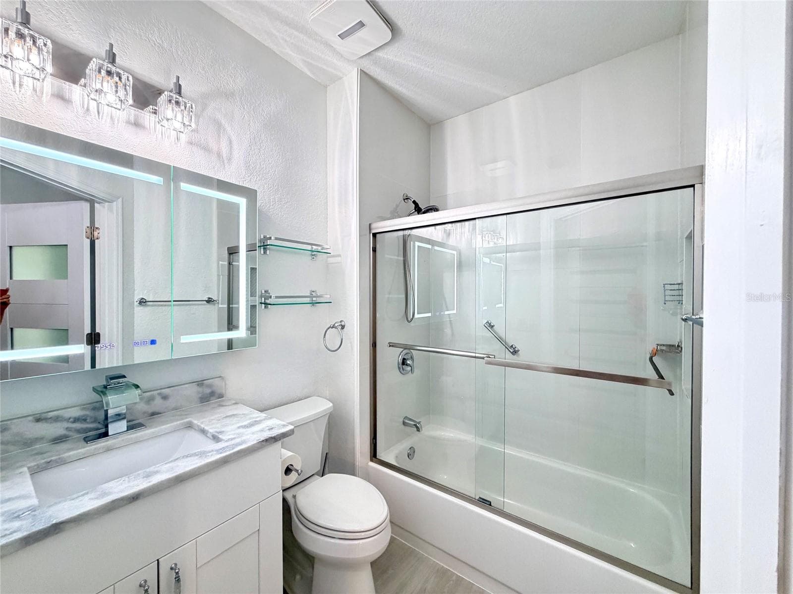 724 CORAL REEF DRIVE — photo 29 of 52