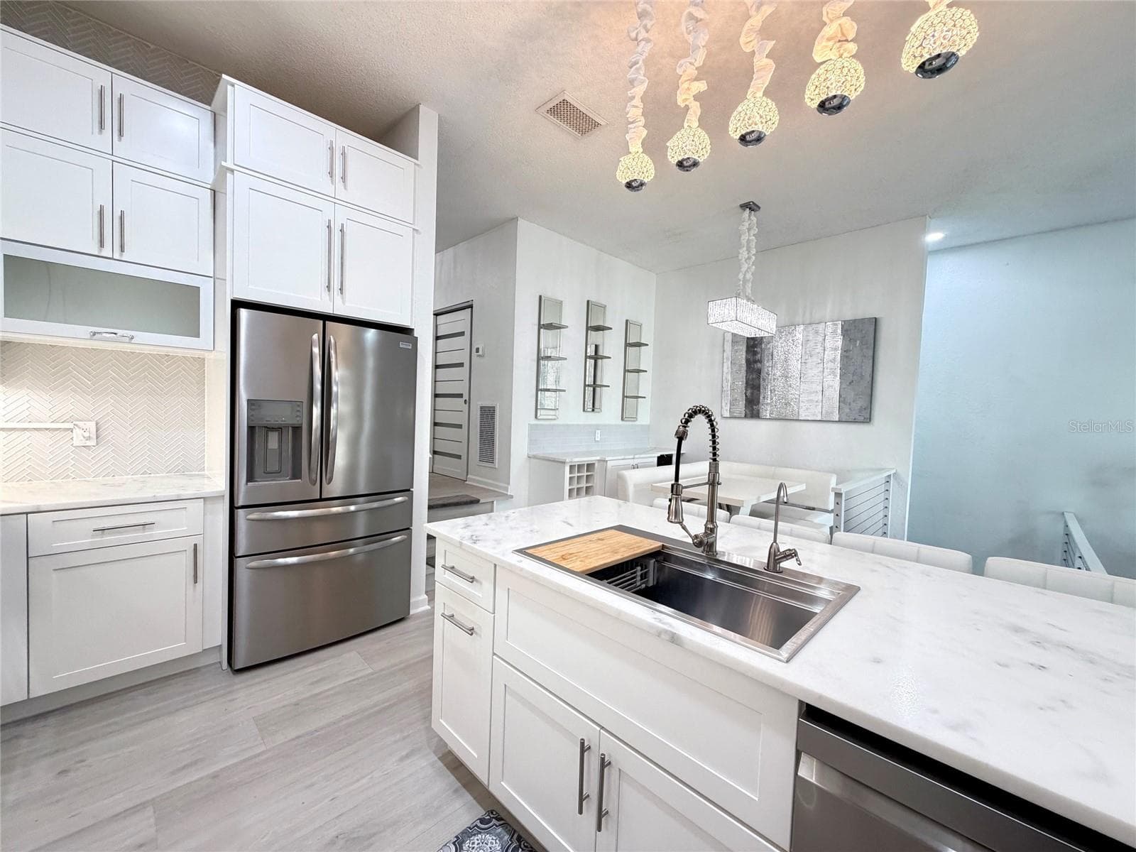 724 CORAL REEF DRIVE — photo 17 of 52