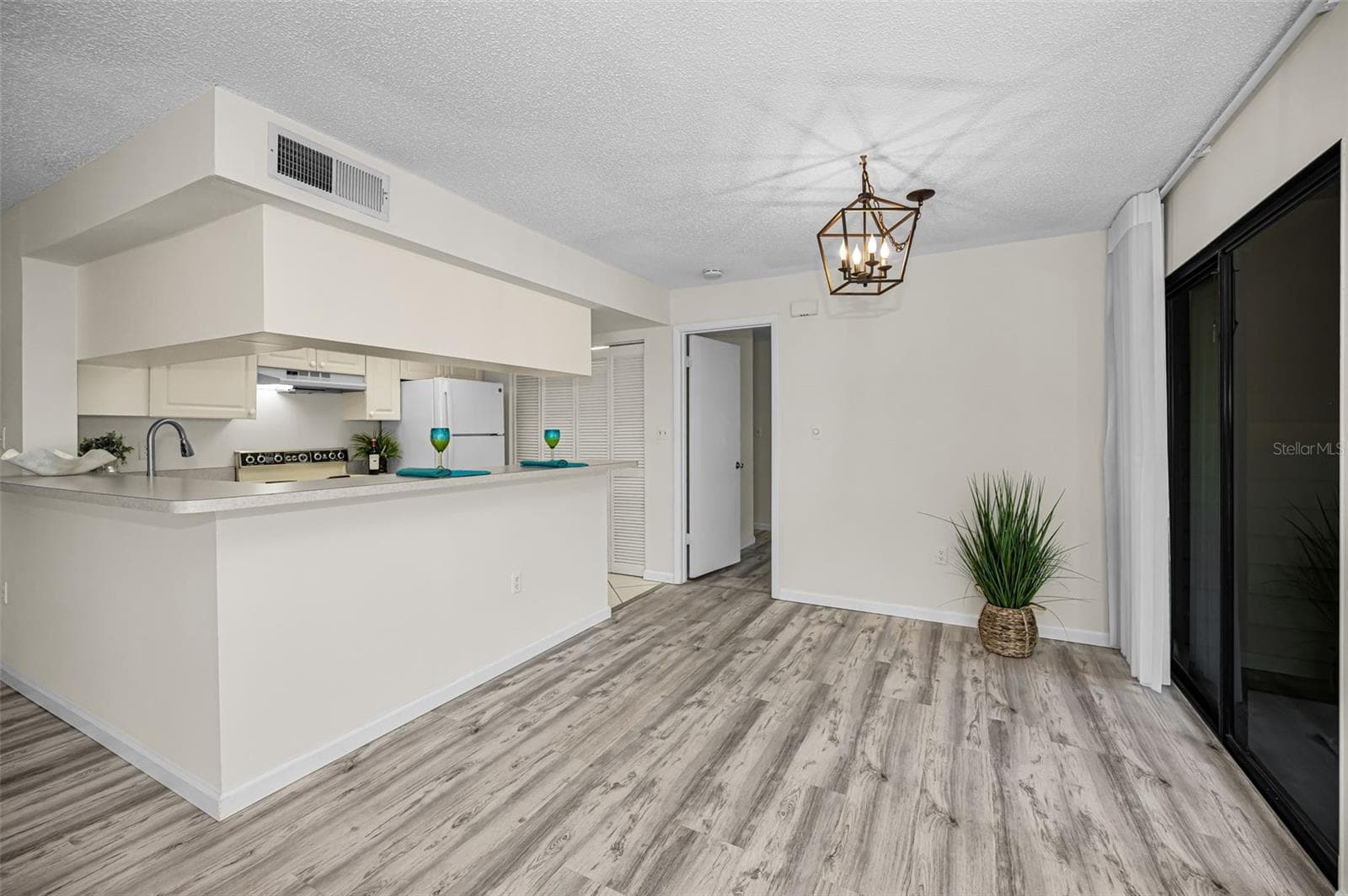 2205 LENNOX ROAD — photo 11 of 70