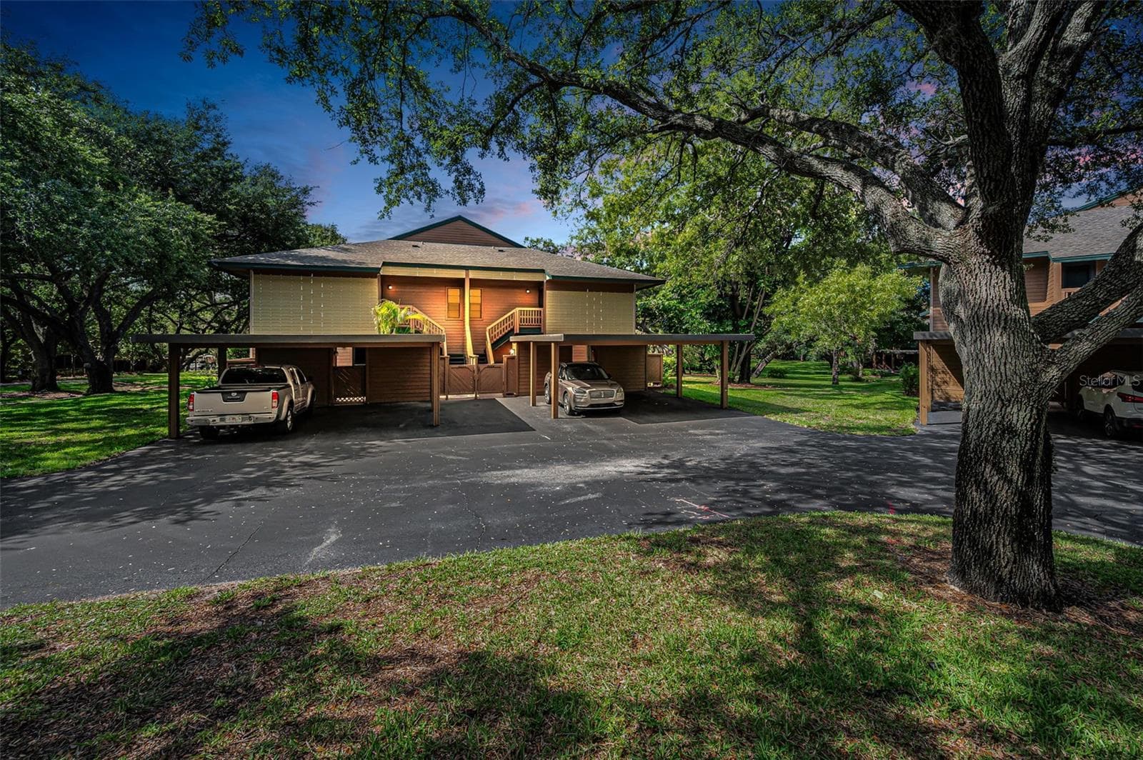 2205 LENNOX ROAD