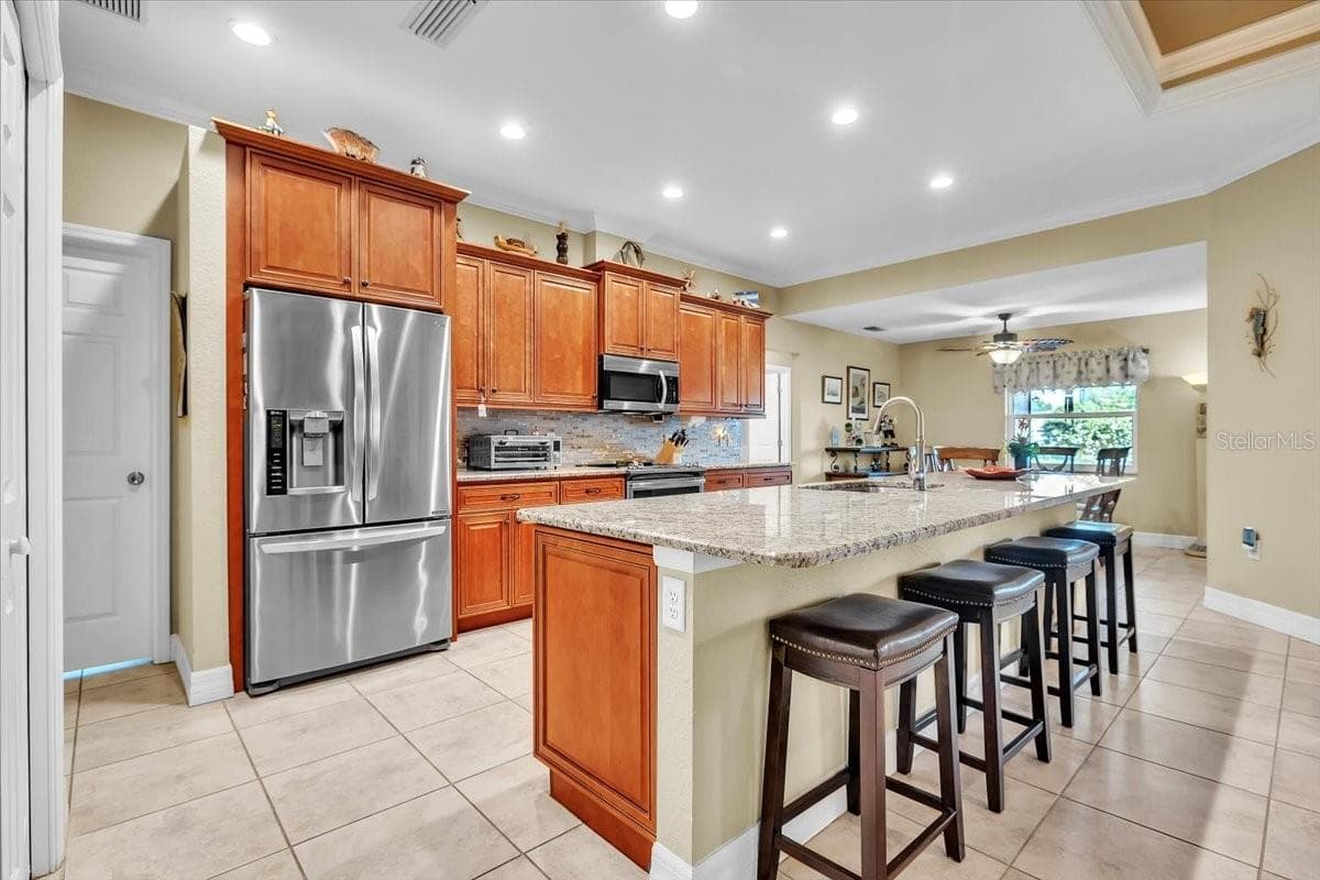 11614 COURTLY MANOR DRIVE — photo 8 of 49