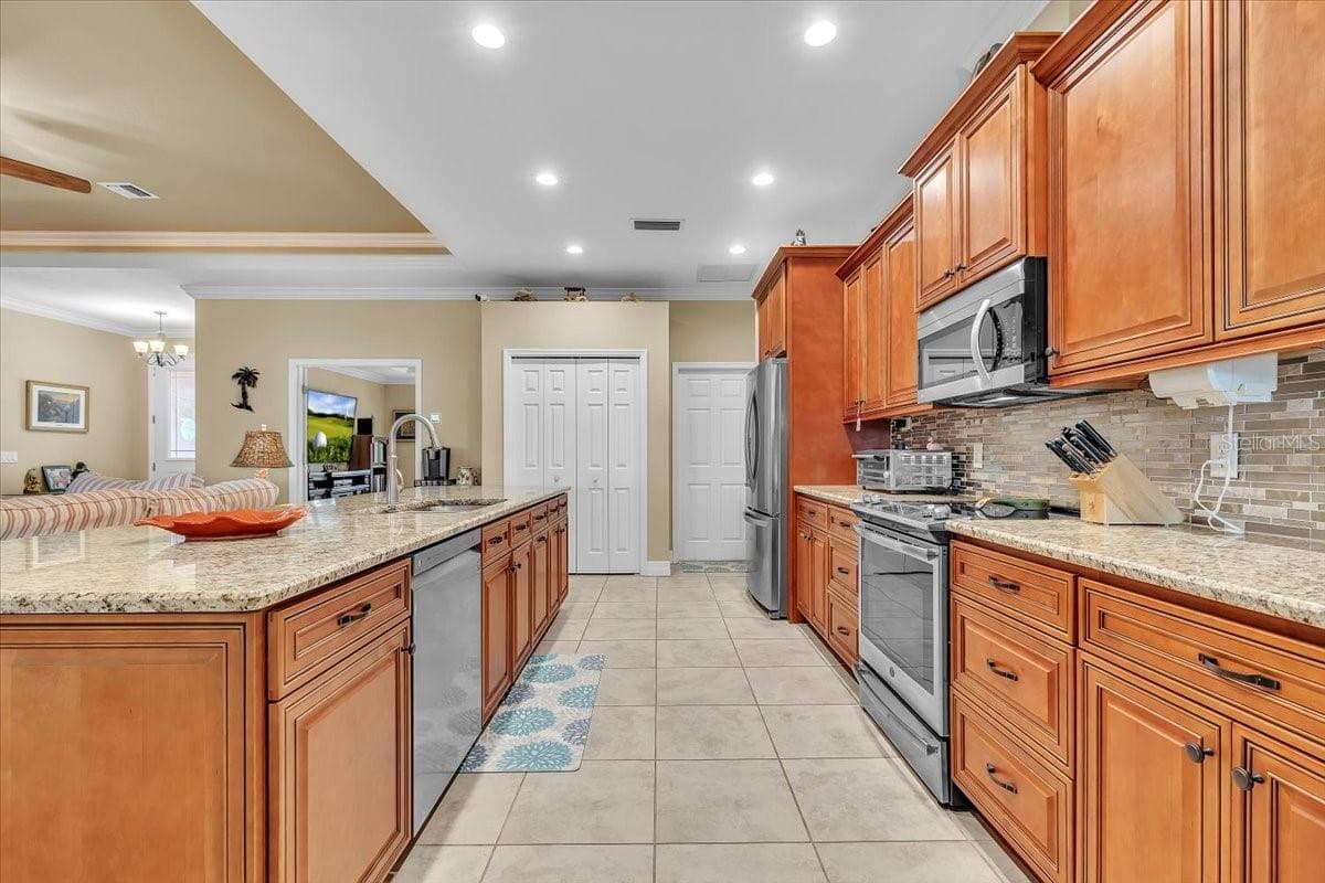 11614 COURTLY MANOR DRIVE — photo 9 of 49