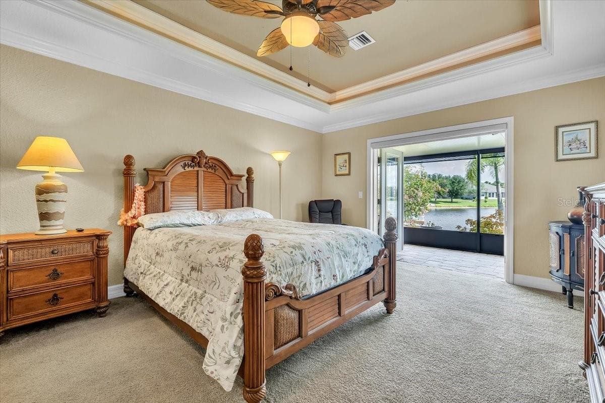 11614 COURTLY MANOR DRIVE — photo 16 of 49