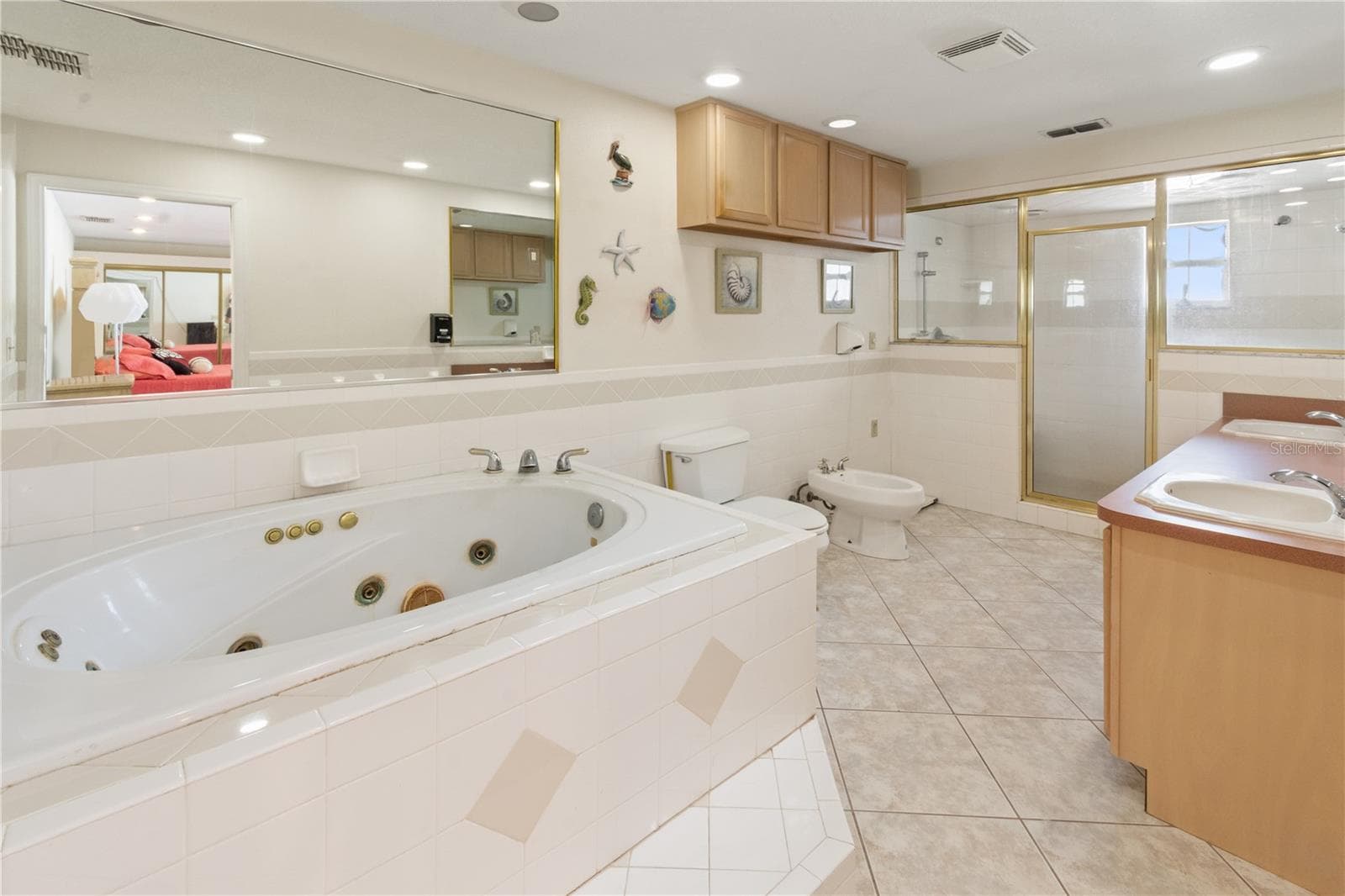 245 ALTURAS ROAD — photo 14 of 39