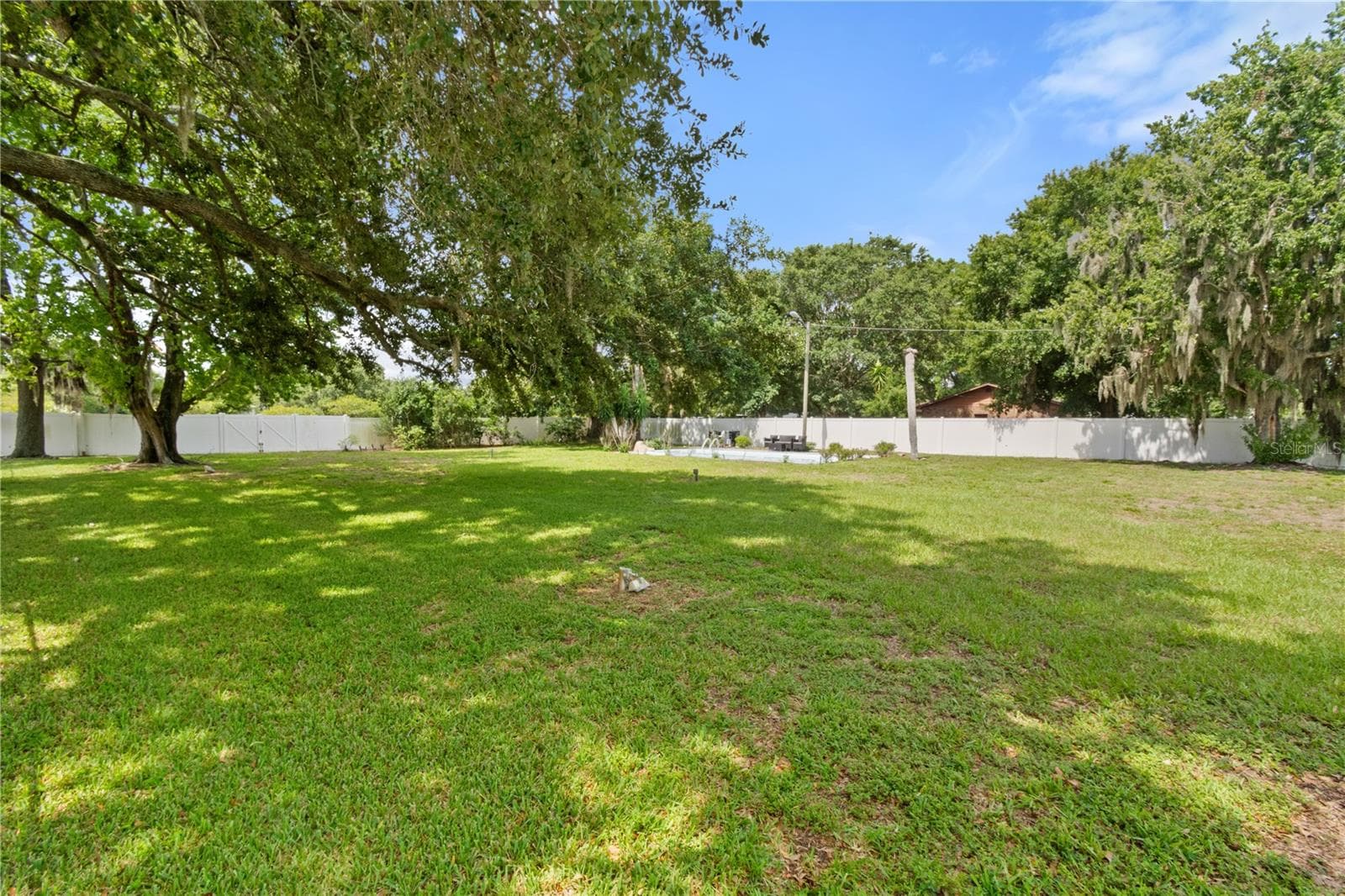 245 ALTURAS ROAD — photo 36 of 39