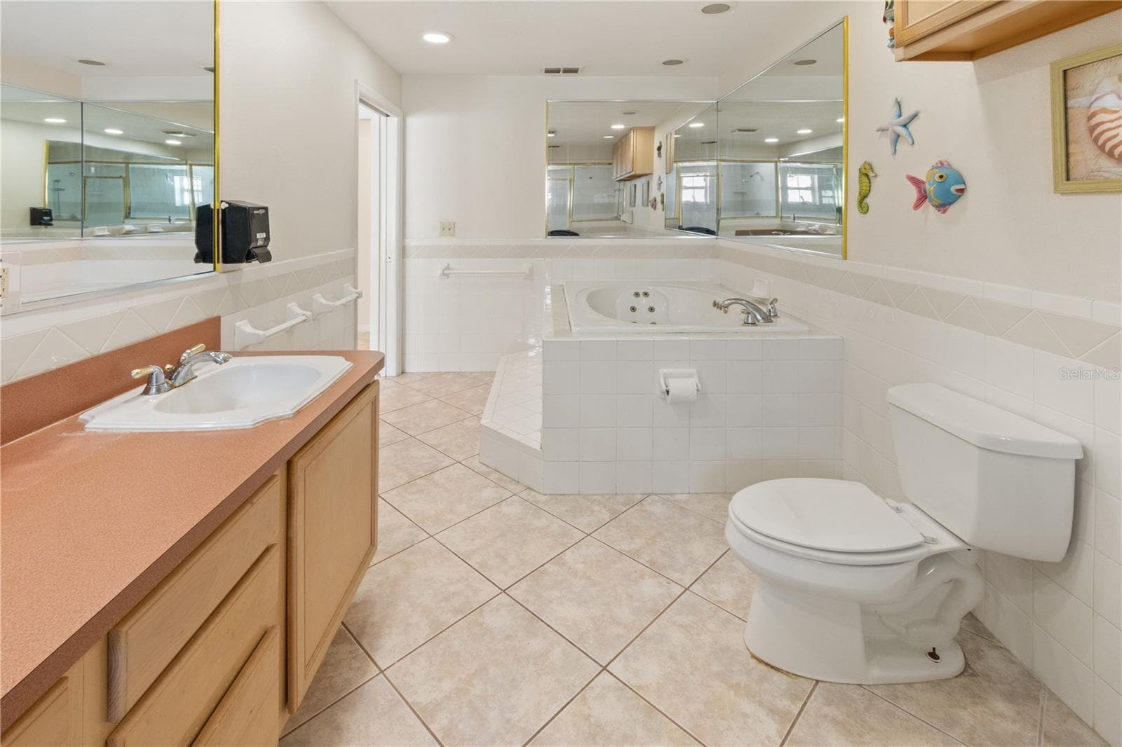 245 ALTURAS ROAD — photo 15 of 39