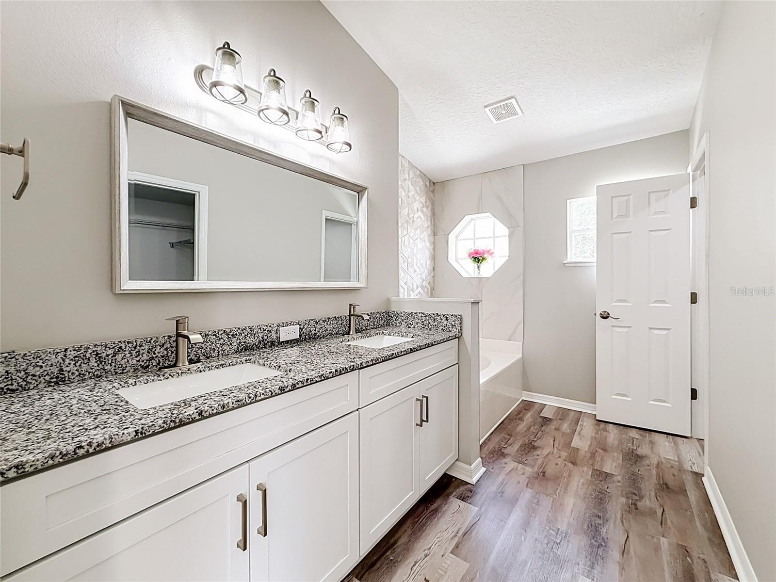 31806 PARKDALE DRIVE — photo 32 of 44