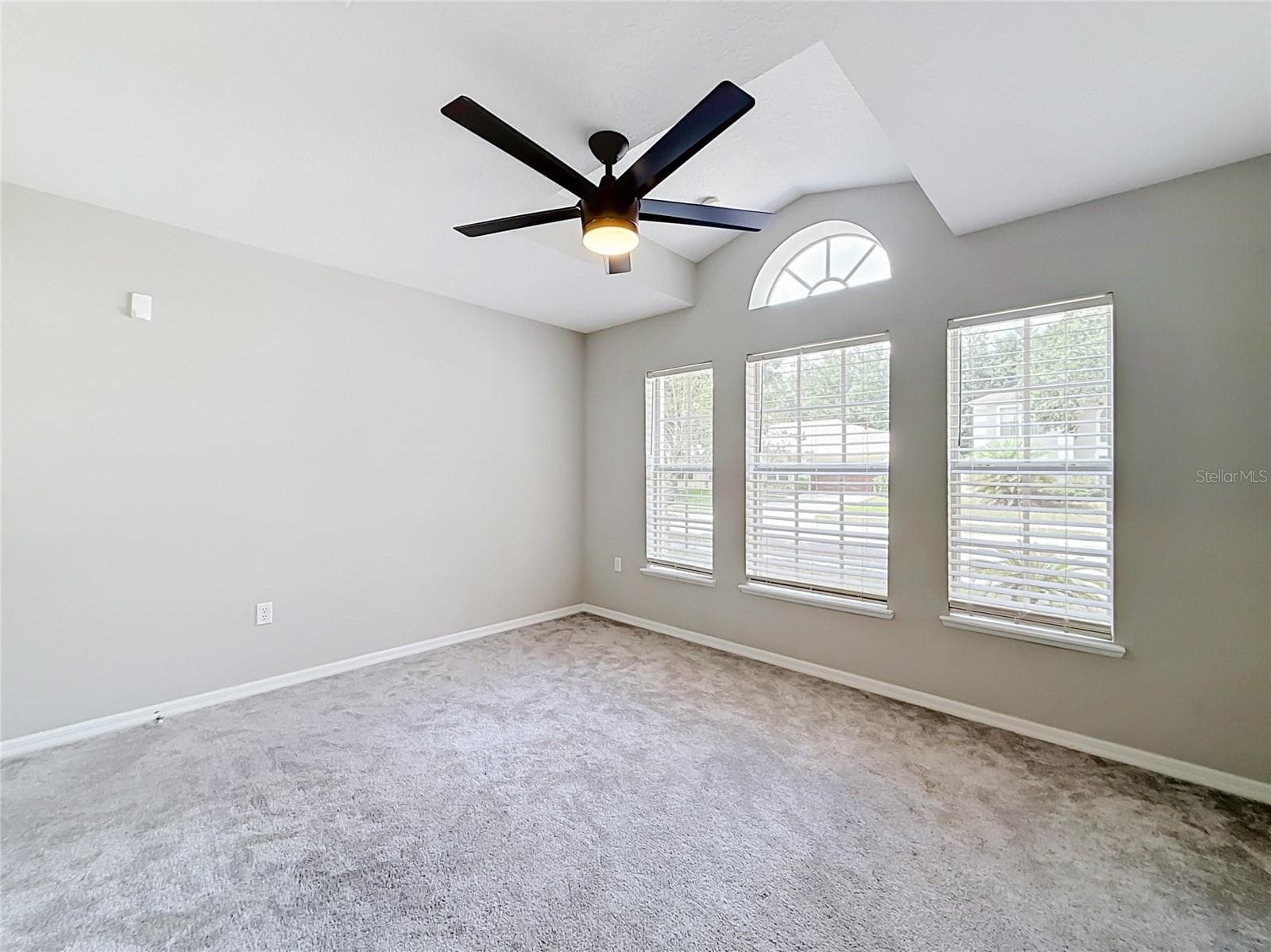 31806 PARKDALE DRIVE — photo 17 of 44