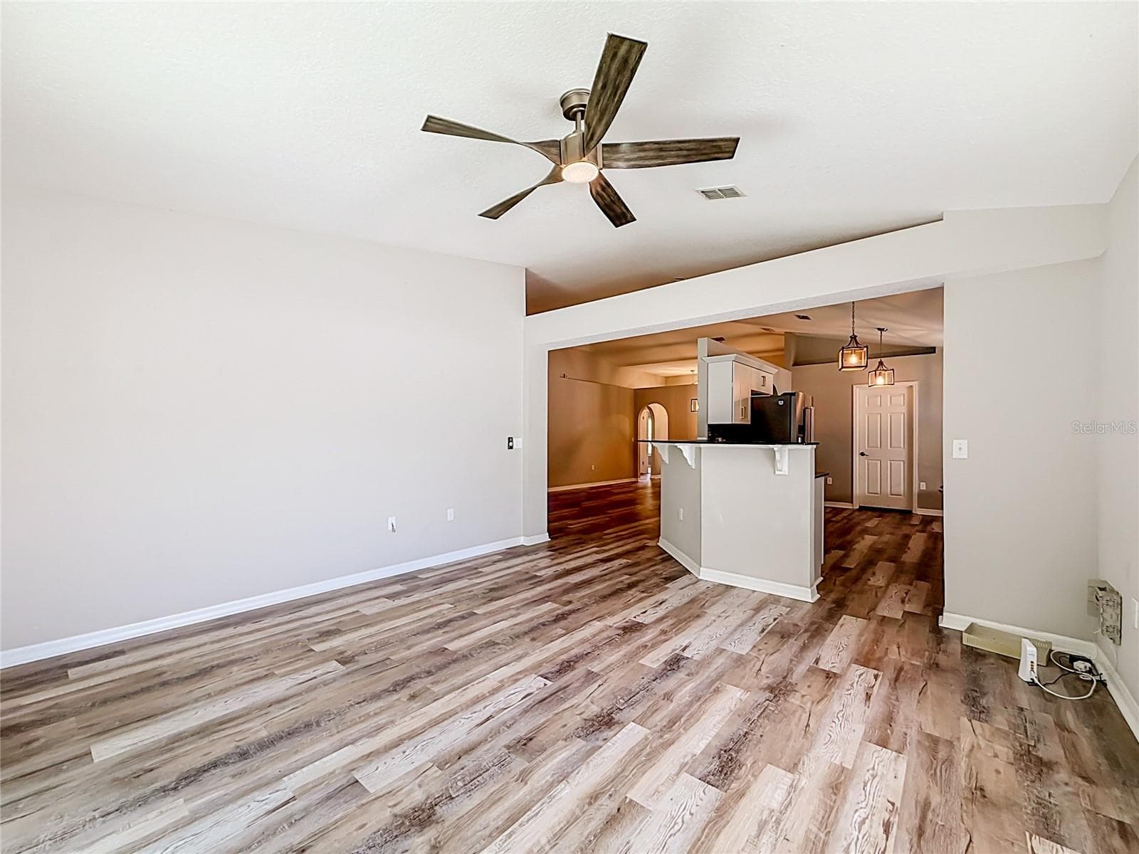 31806 PARKDALE DRIVE — photo 10 of 44