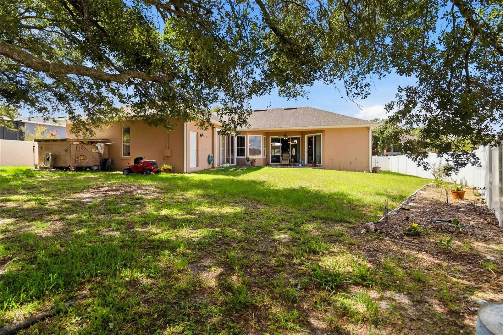 1085 CHASE DRIVE — photo 30 of 40