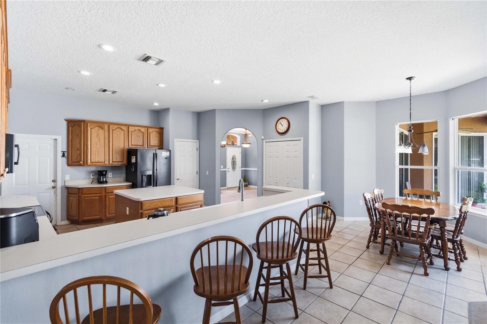 1085 CHASE DRIVE — photo 13 of 40