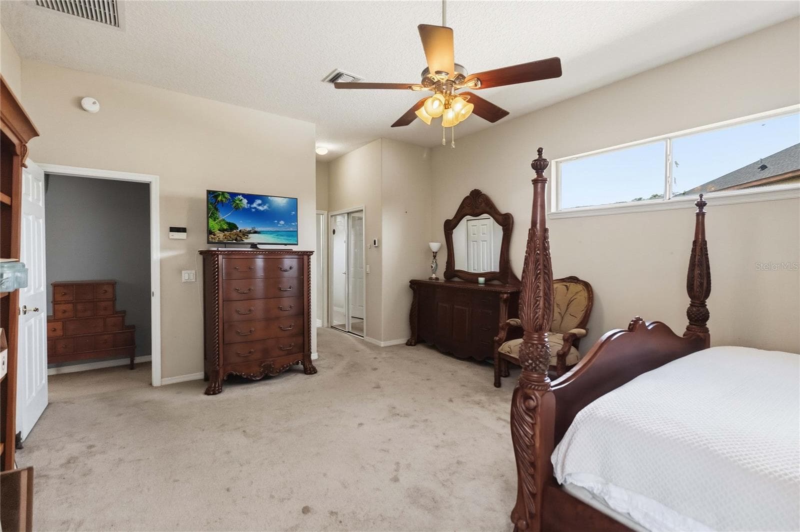 1085 CHASE DRIVE — photo 18 of 40