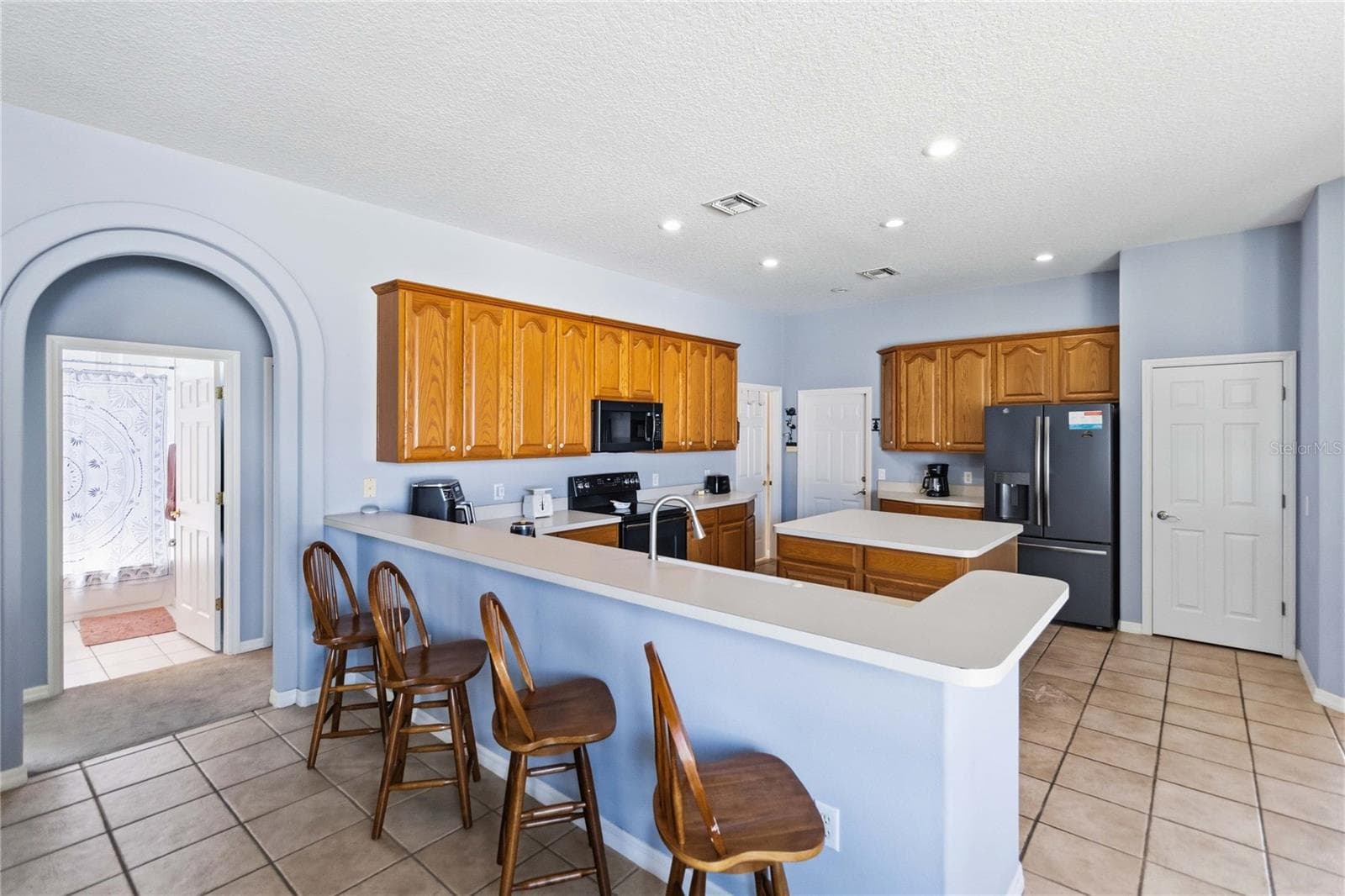 1085 CHASE DRIVE — photo 12 of 40