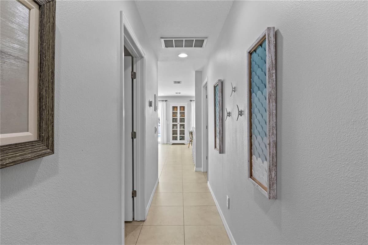 110 PALM AVENUE — photo 29 of 47