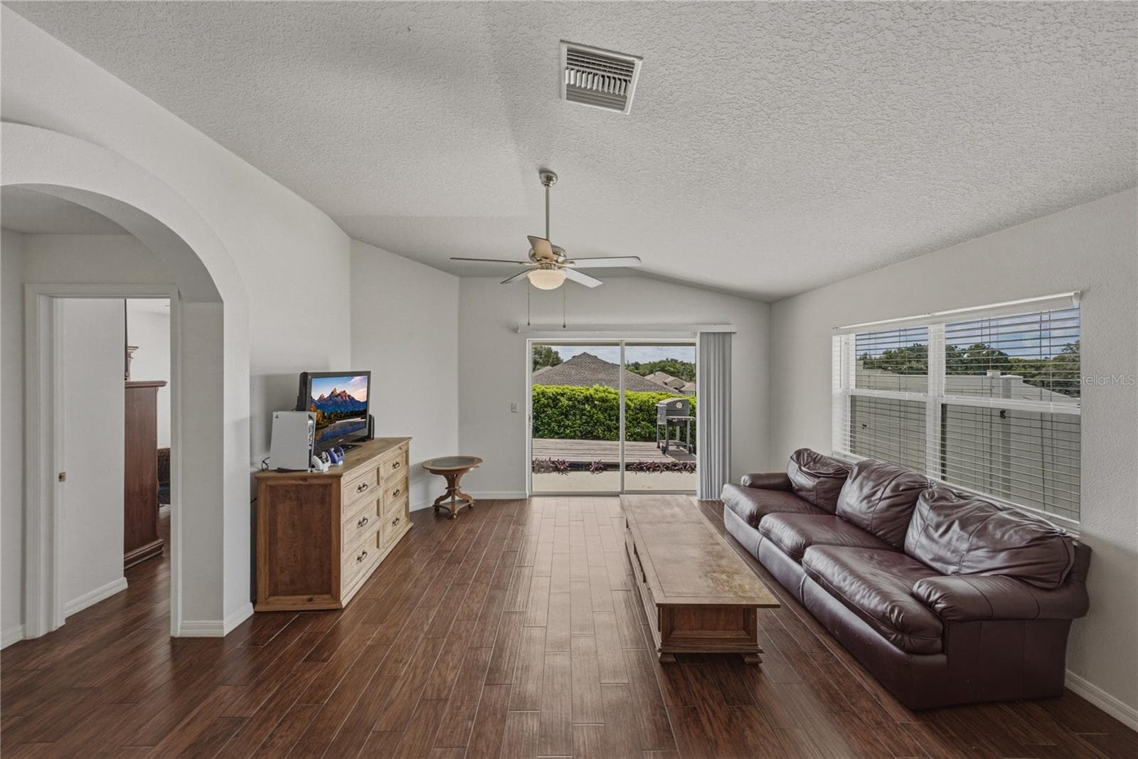 7552 JENO STREET — photo 9 of 34