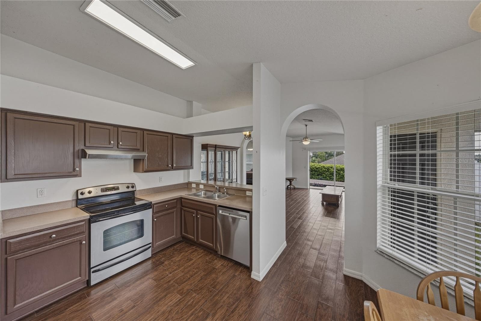 7552 JENO STREET — photo 15 of 34