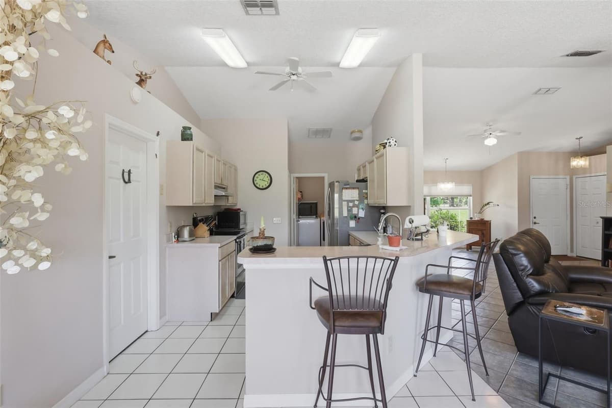 1200 HART ROAD — photo 9 of 33