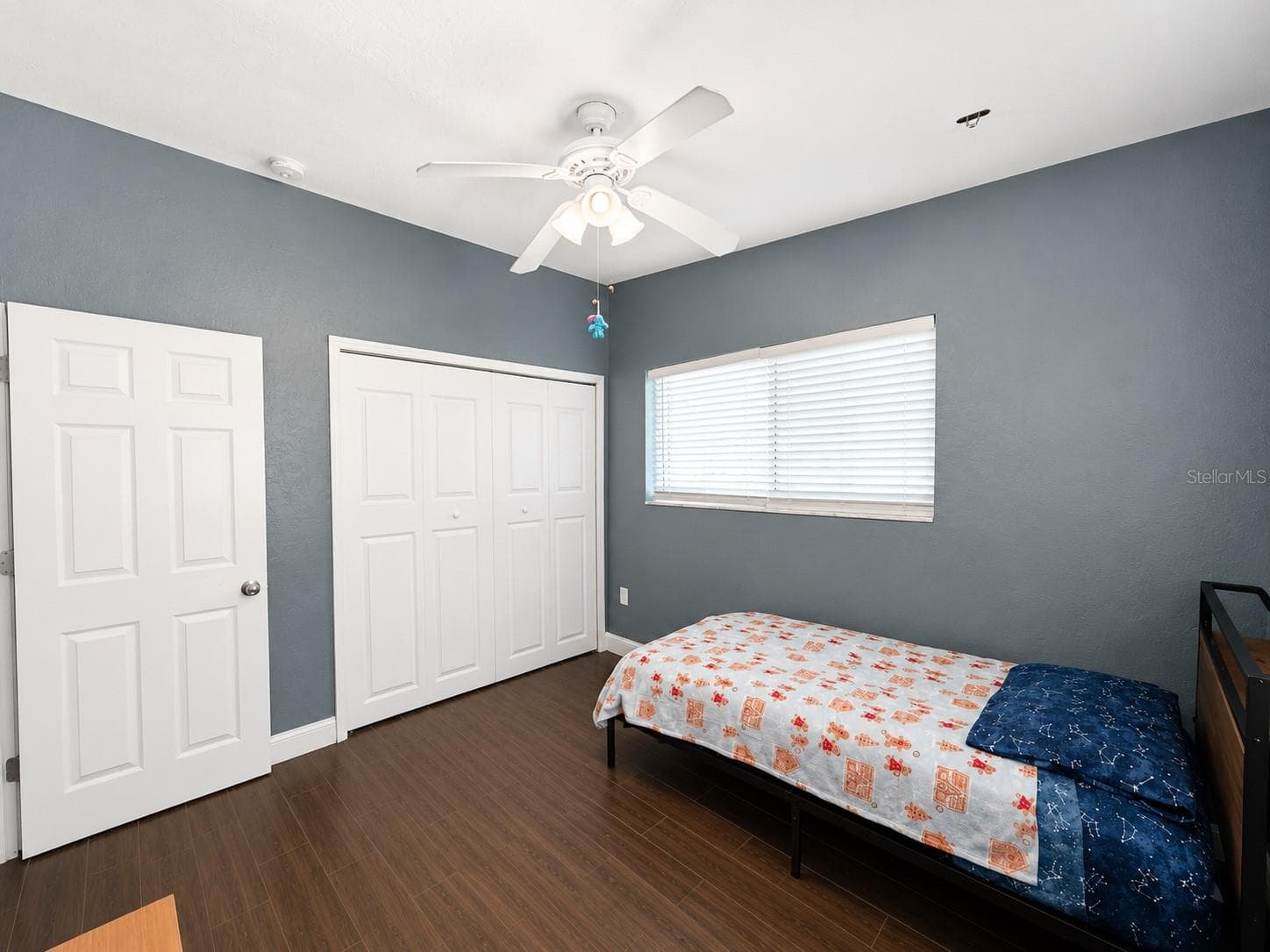 21442 GLADIS AVENUE — photo 33 of 44