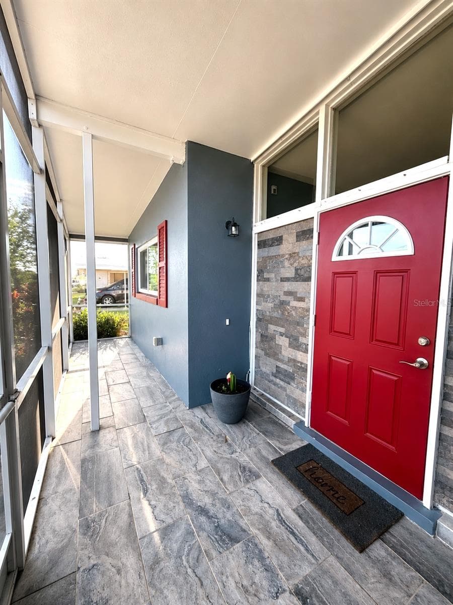 21442 GLADIS AVENUE — photo 4 of 44