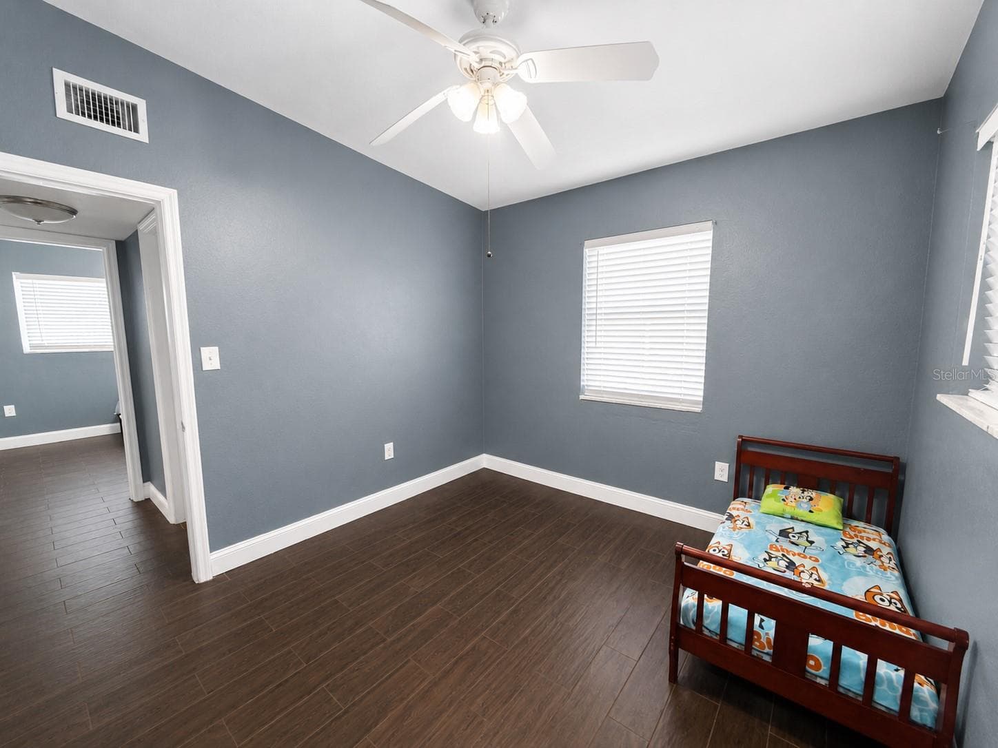 21442 GLADIS AVENUE — photo 38 of 44
