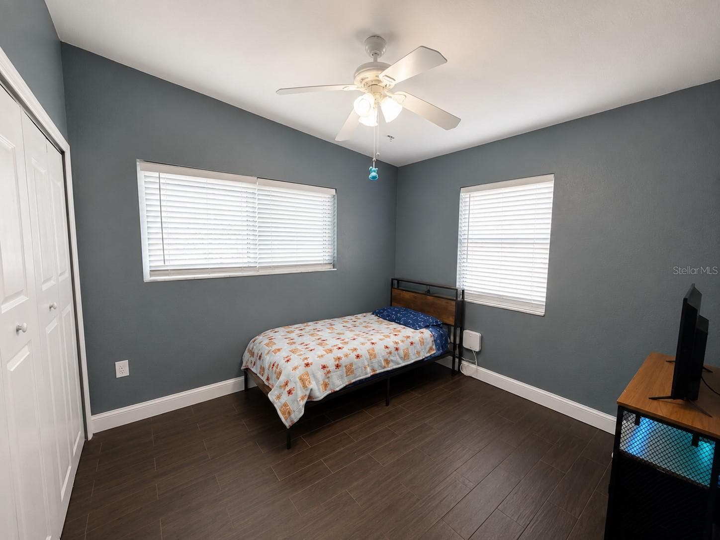 21442 GLADIS AVENUE — photo 32 of 44
