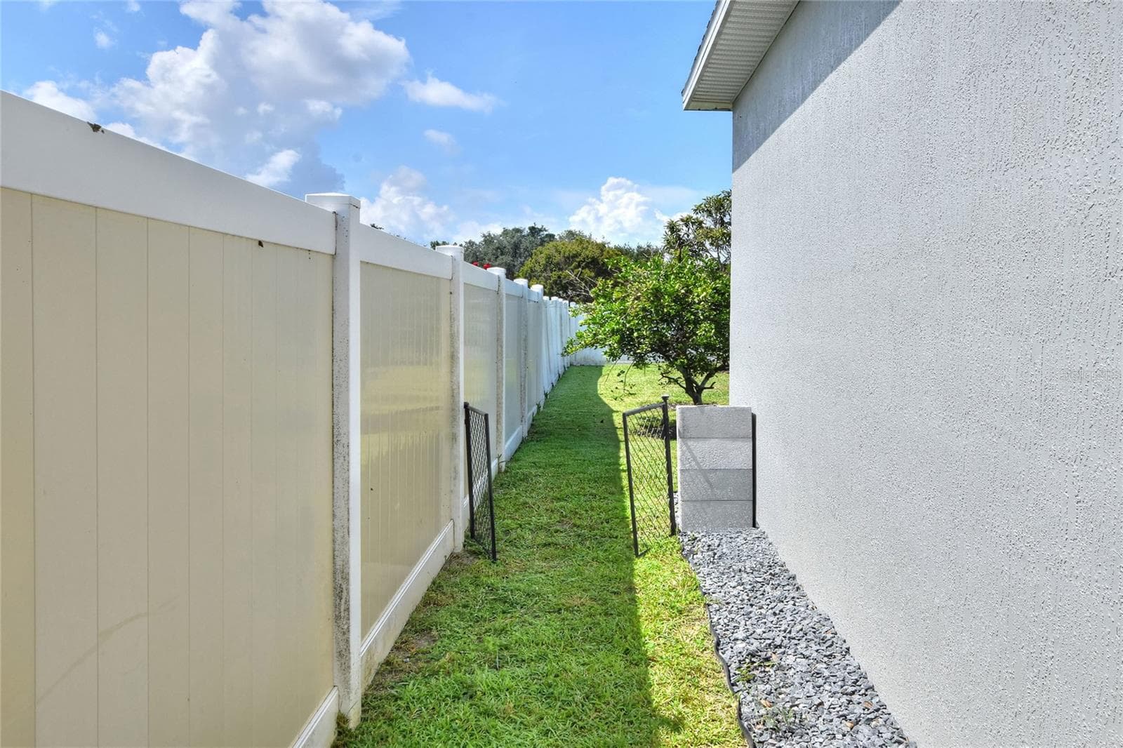 4015 TIVERTON WAY — photo 48 of 60
