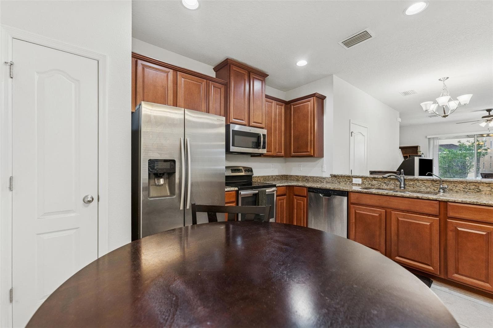 2129 LENNOX DALE LANE — photo 10 of 34
