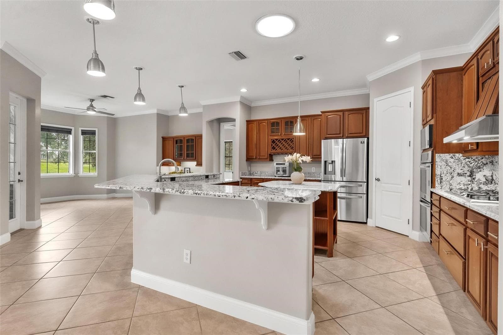 5506 CITATION COURT — photo 17 of 55