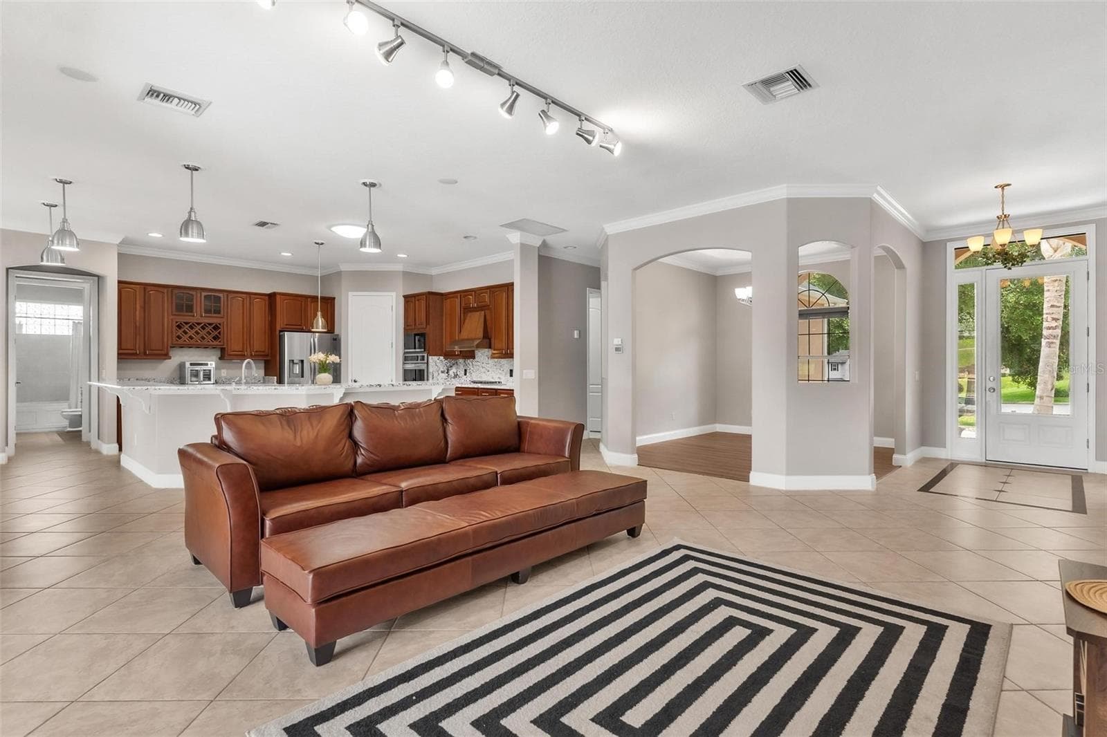 5506 CITATION COURT — photo 11 of 55