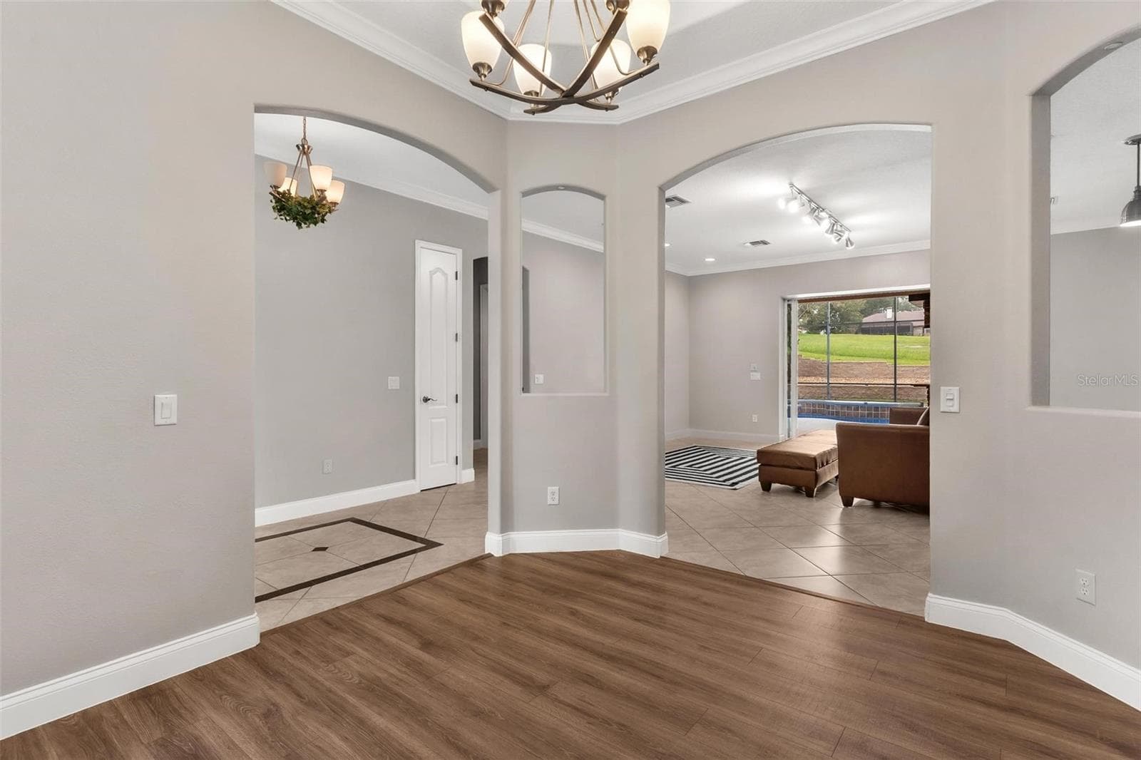 5506 CITATION COURT — photo 9 of 55