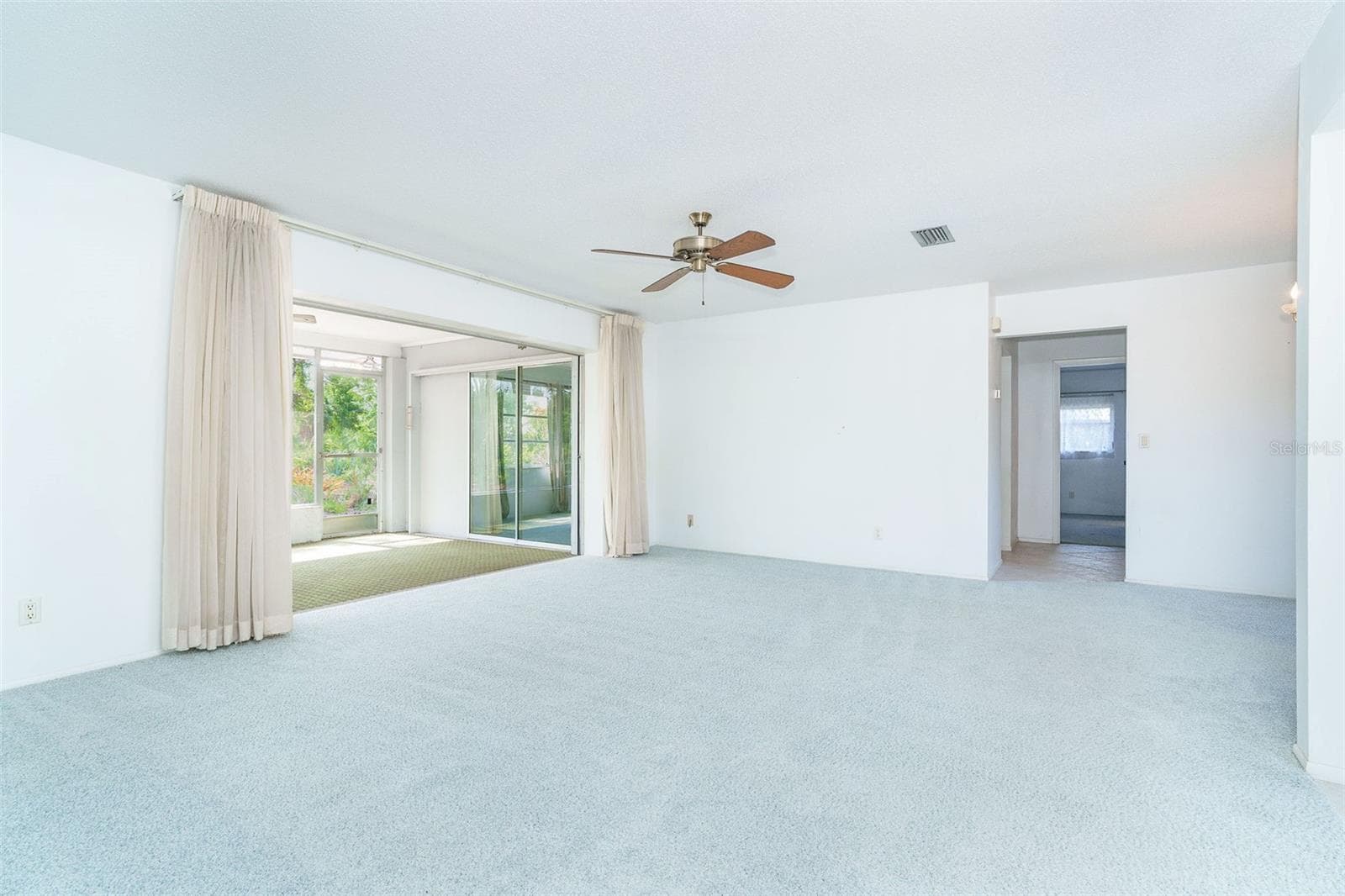 5833 MIAMI ROAD — photo 15 of 70