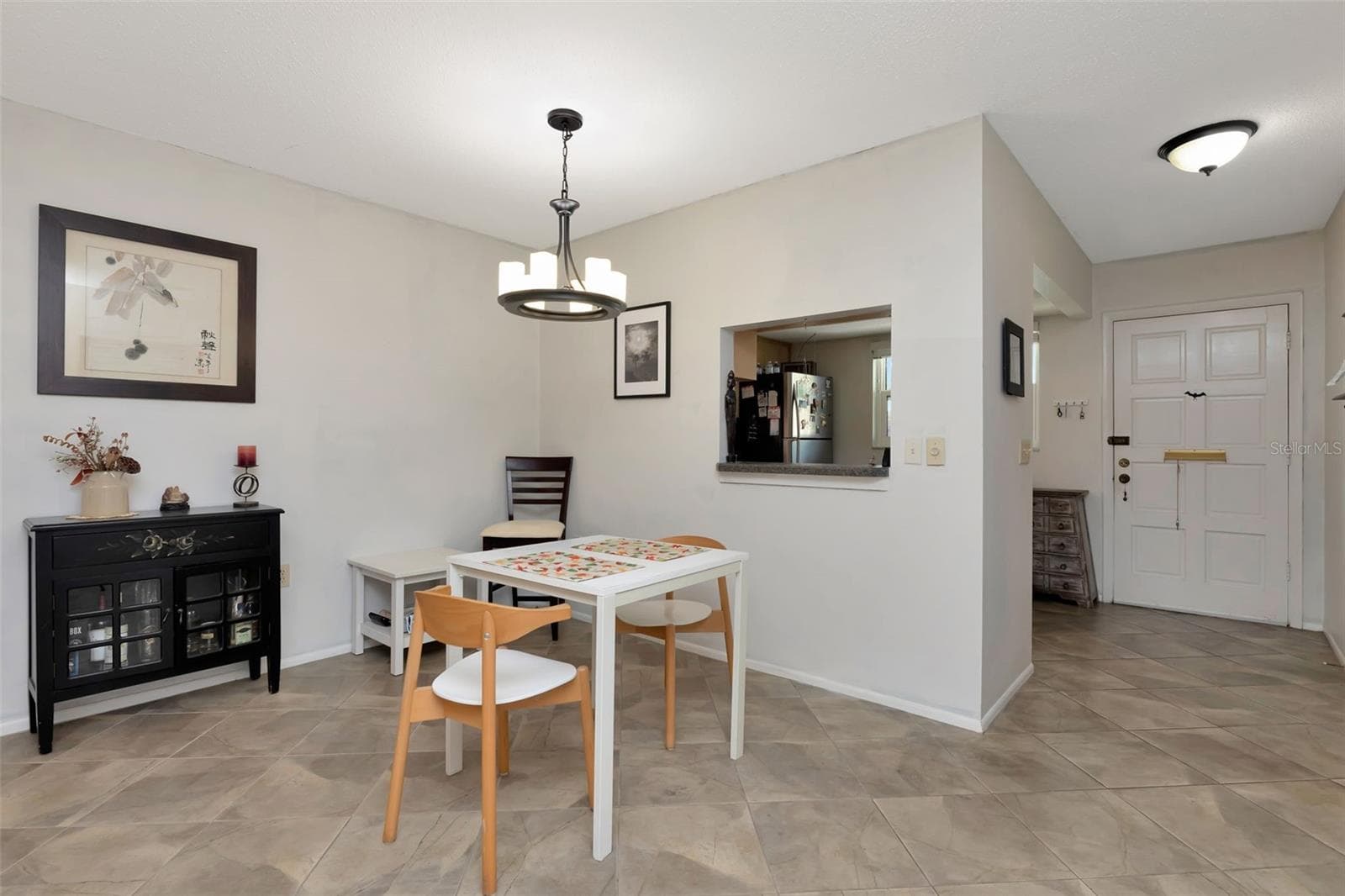1024 DE SOTO DRIVE — photo 4 of 26