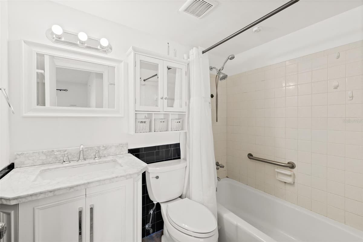 6500 FALCON WAY — photo 14 of 35